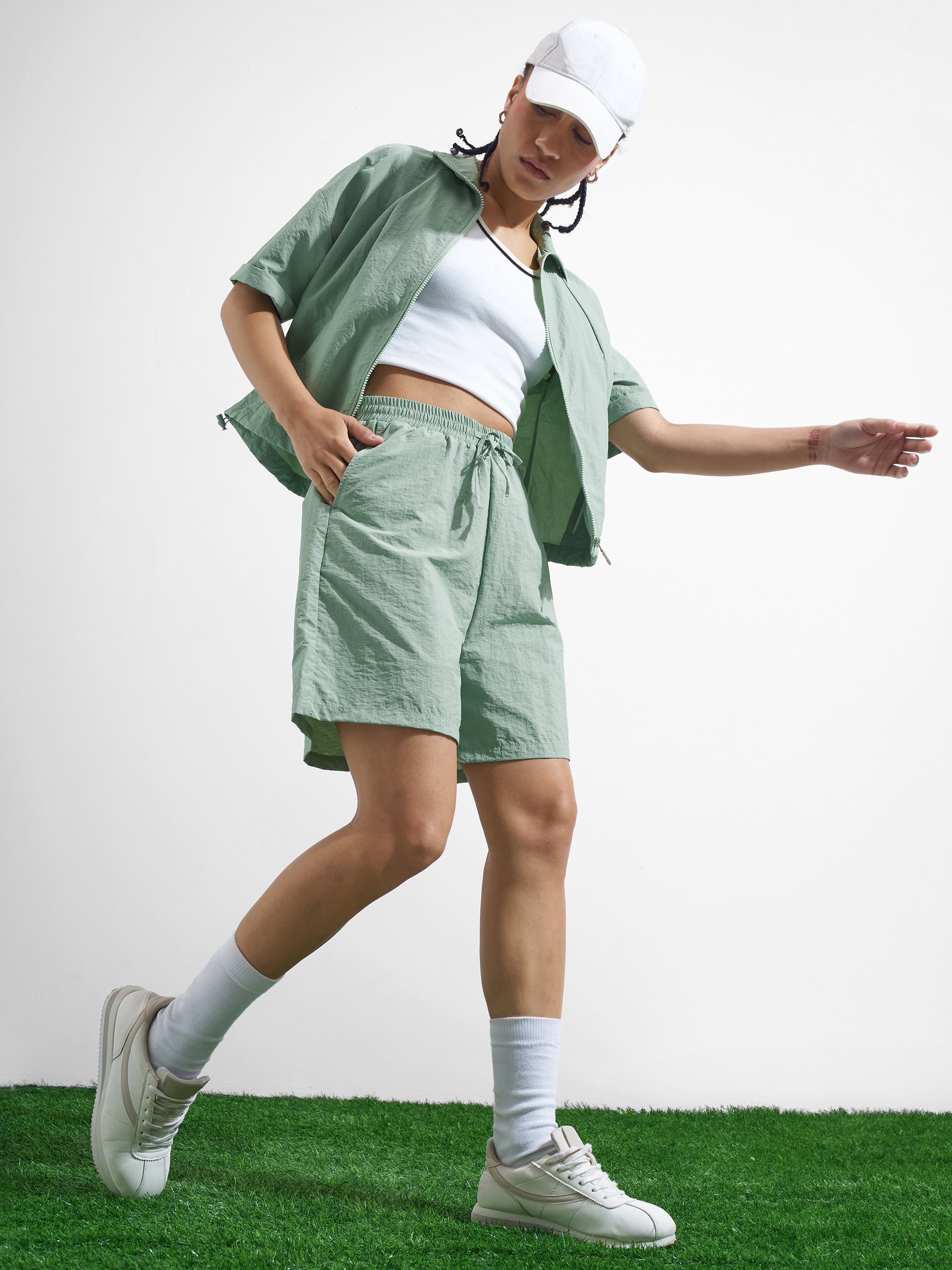 Street By Tokyo Talkies Women Green Regular Fit Shorts - Green - Image 2