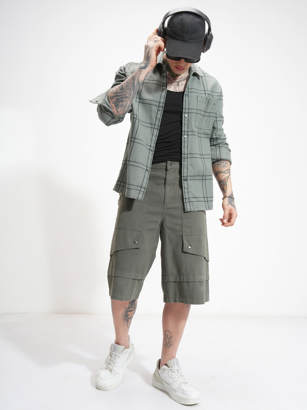 Highlander Men Olive Baggy Cargo Shorts - Olive - Image 2