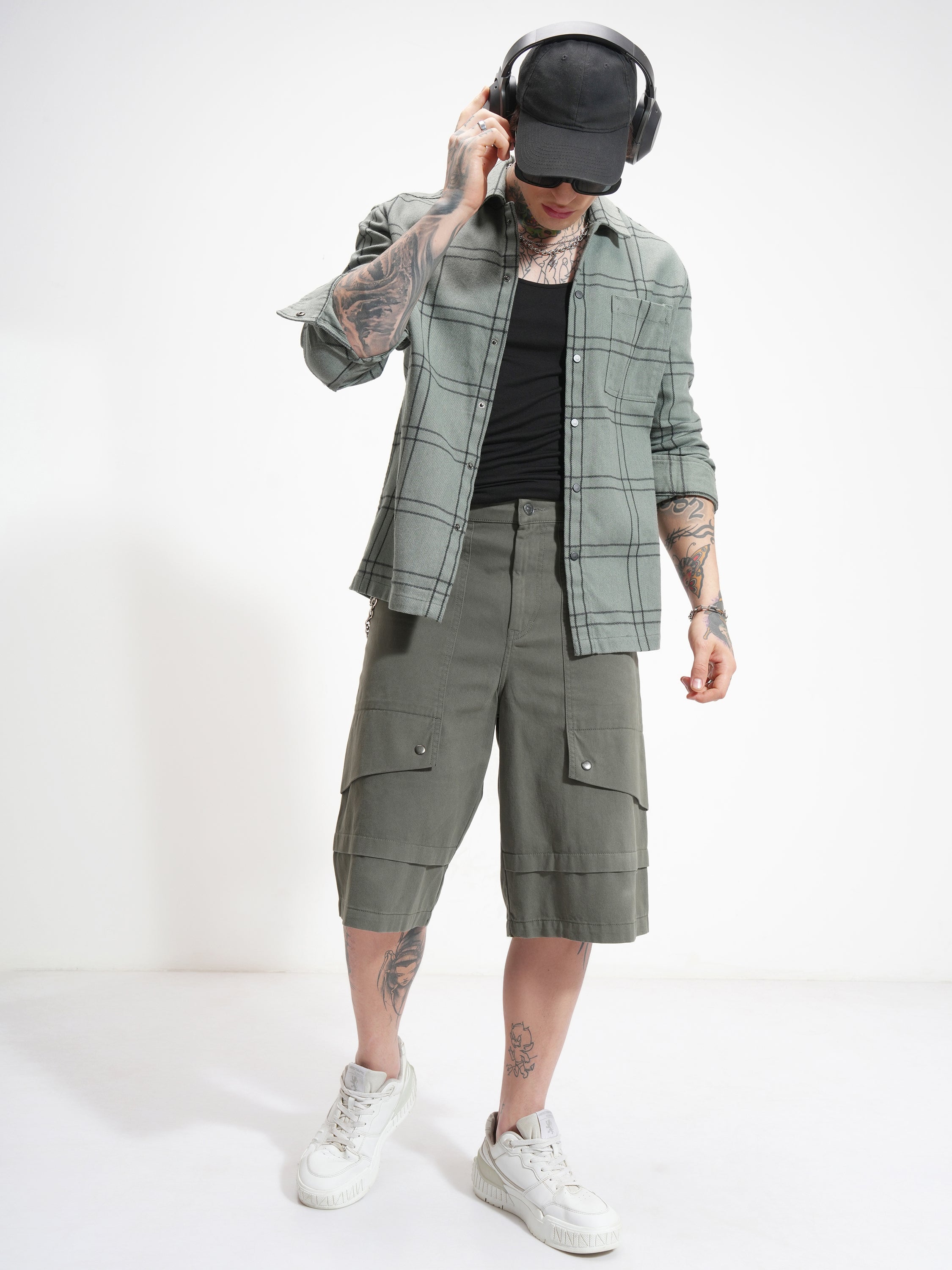 Highlander Men Olive Baggy Cargo Shorts - Olive - Image 2