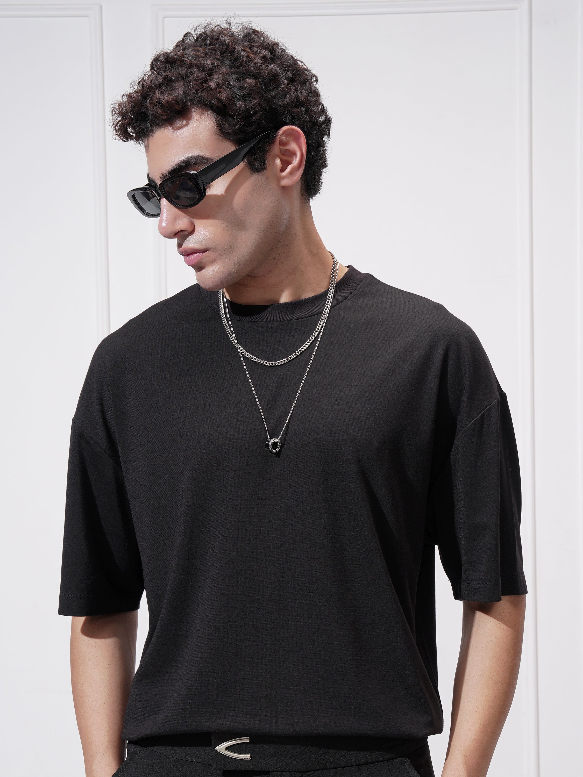 Highlander Men Black Solid Round Neck Oversized Fit T-Shirt - Black - Image 1