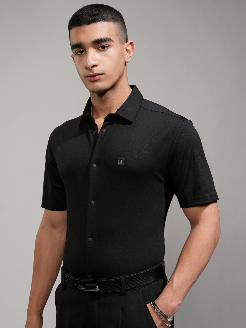 Highlander Men Black Solid Slim Fit Casual Shirt - Black - Image 4