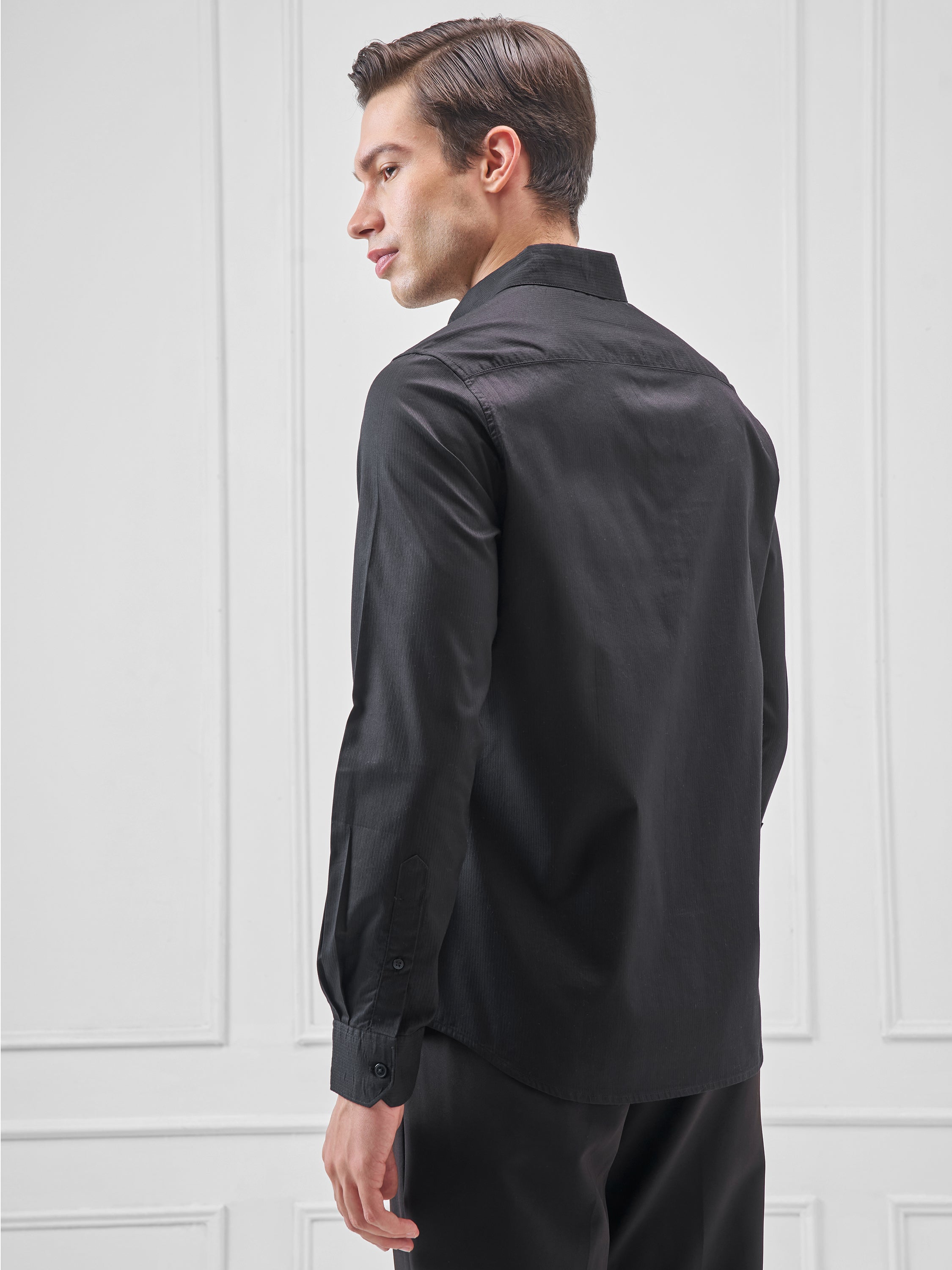 Highlander Men Black Solid Slim Fit Casual Shirt - Black - Image 3