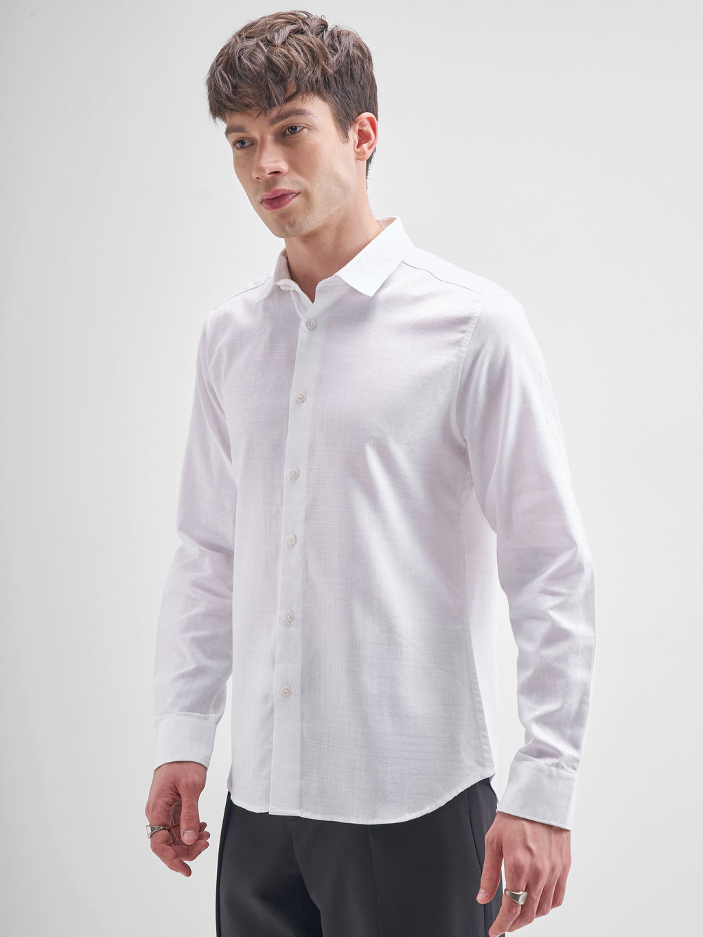 Highlander Men White Solid Slim Fit Casual Shirt - White - Image 4