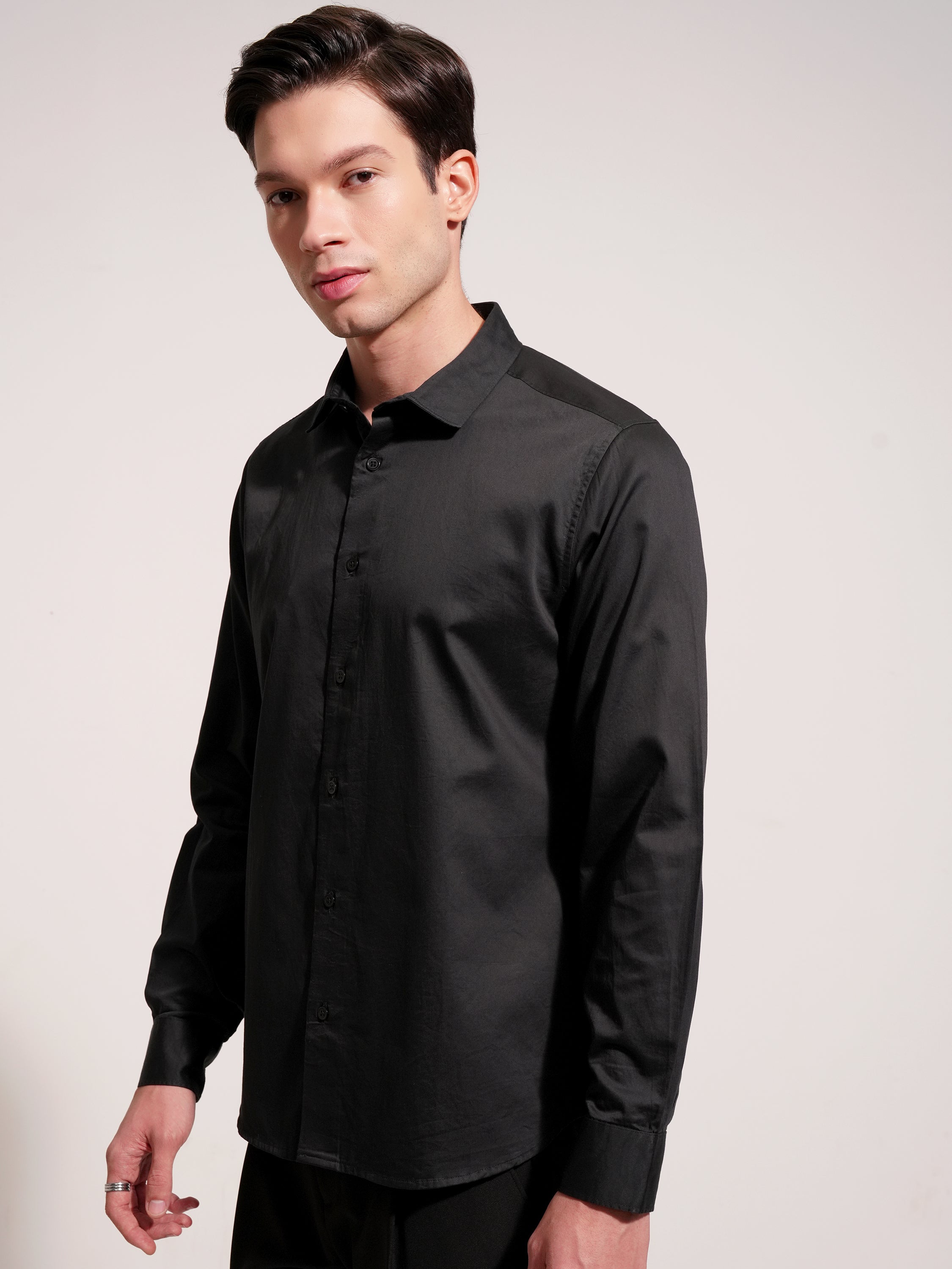 Highlander Men Black Solid Slim Fit Casual Shirt - Black - Image 4