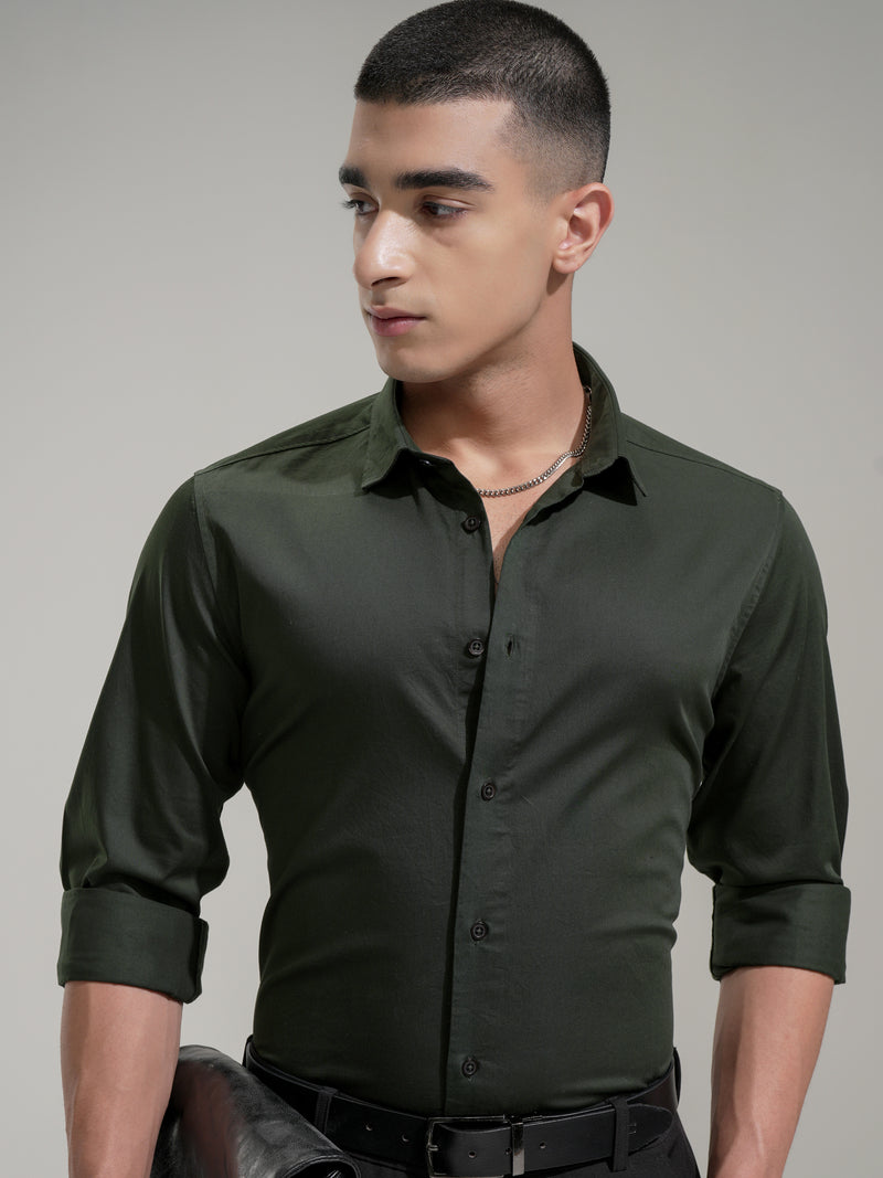 Highlander Men Green Self Design Slim Fit Casual Shirt - Green - Image 1