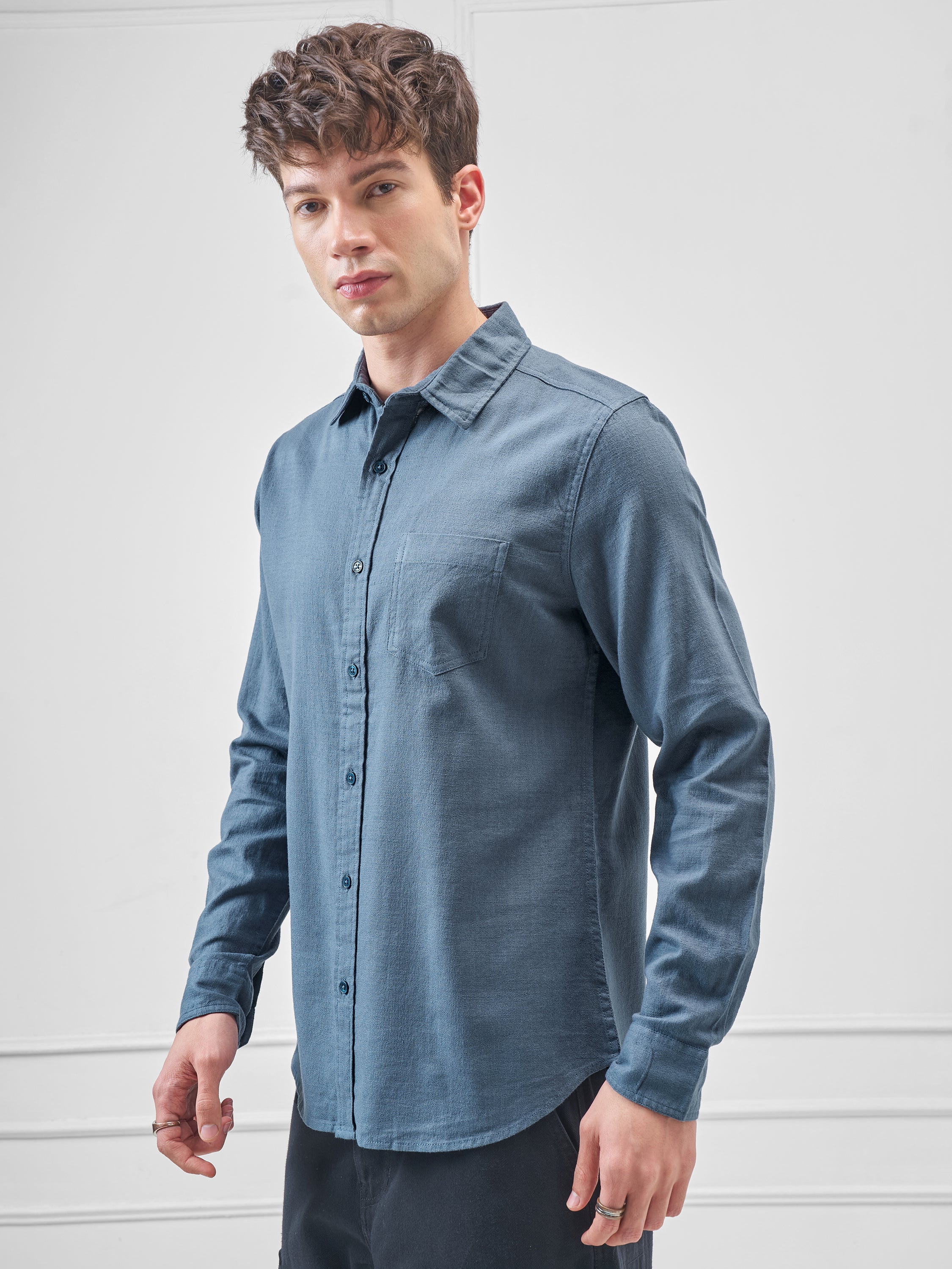 Highlander Men Blue Solid Slim Fit Casual Shirt - Blue - Image 4