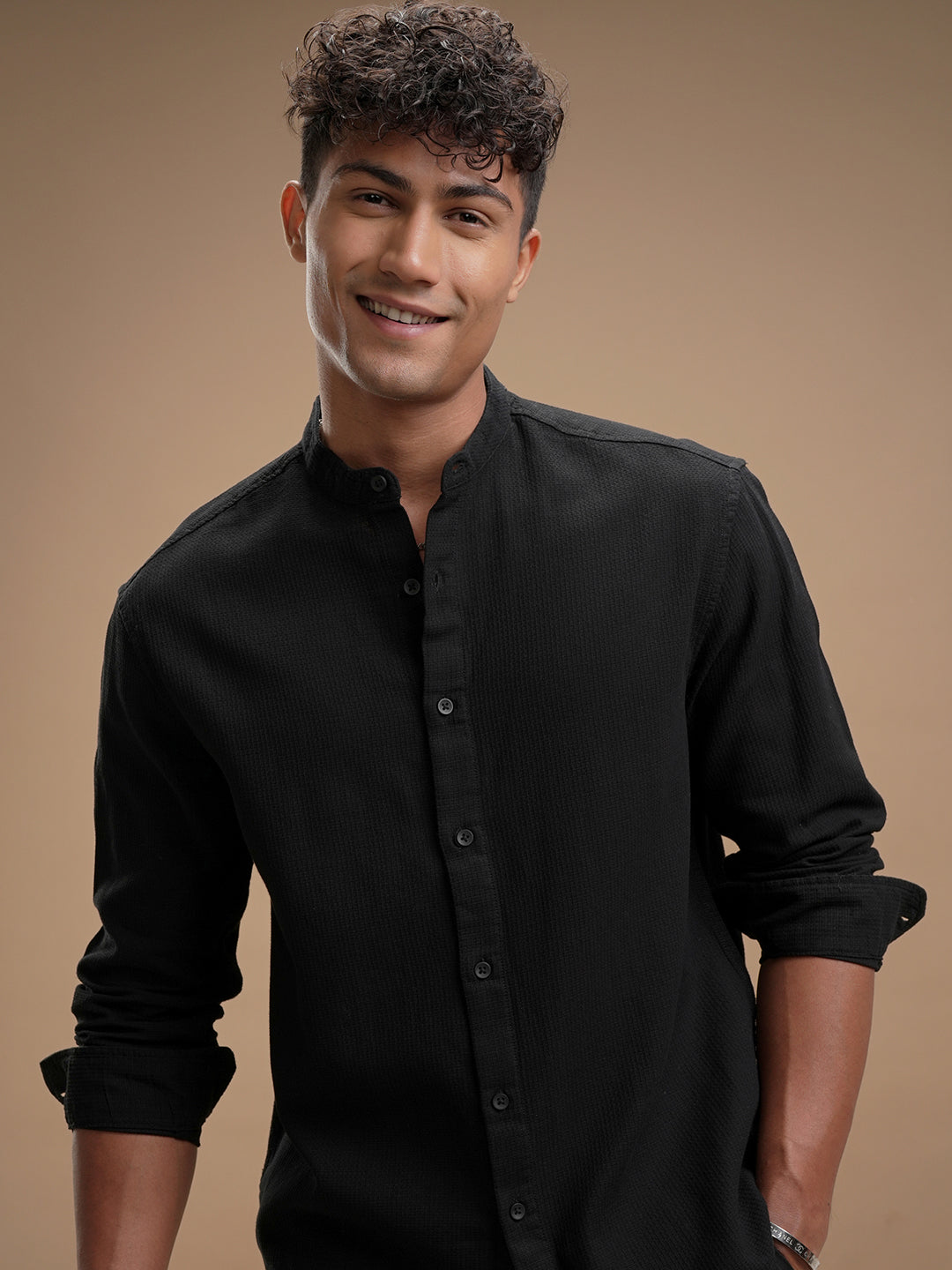 Highlander Men Black Solid Relaxed Fit Casual Shirt - Black - Image 1