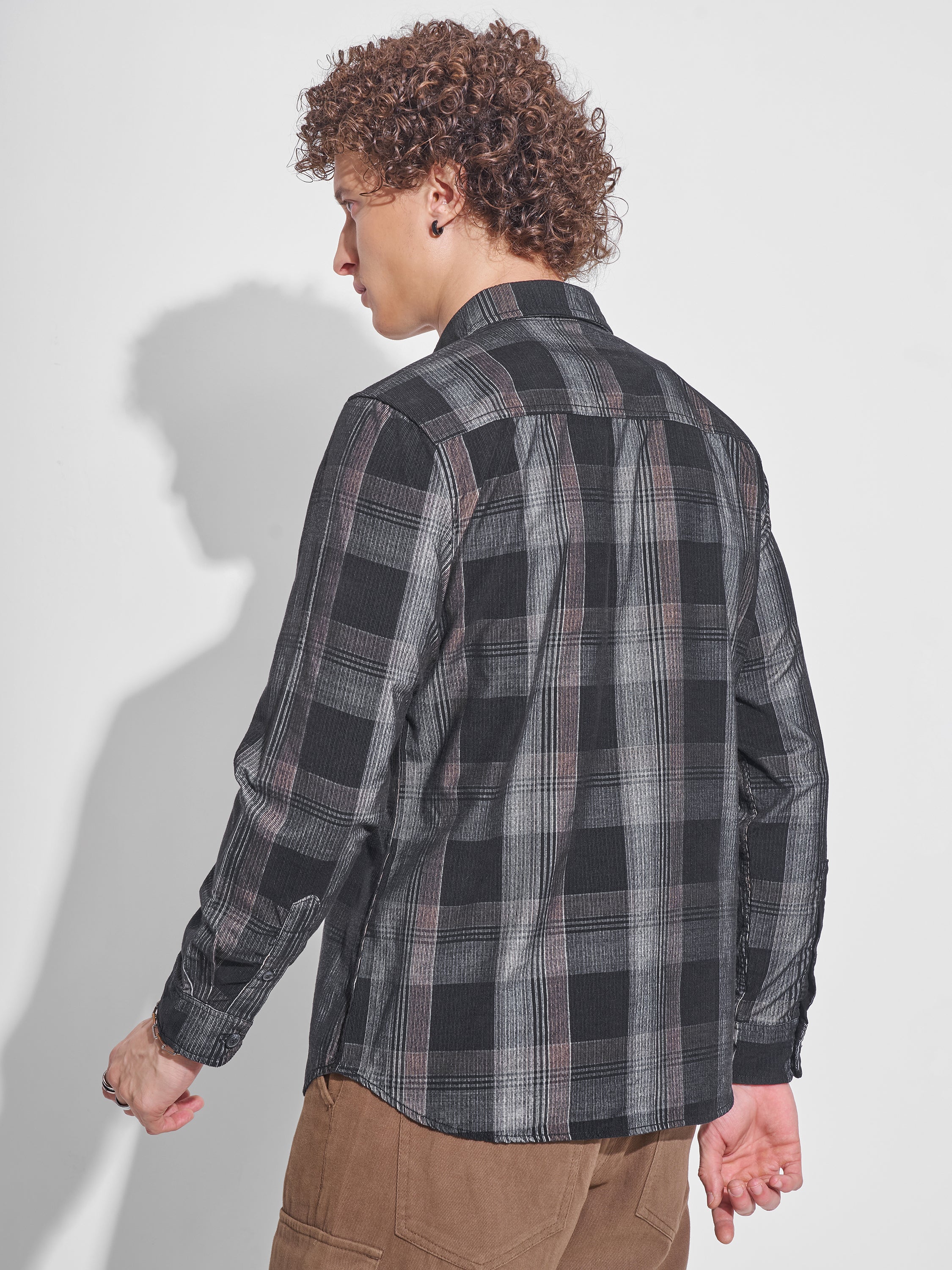 Highlander Men Black Checked Slim Fit Casual Shirt - Black - Image 3