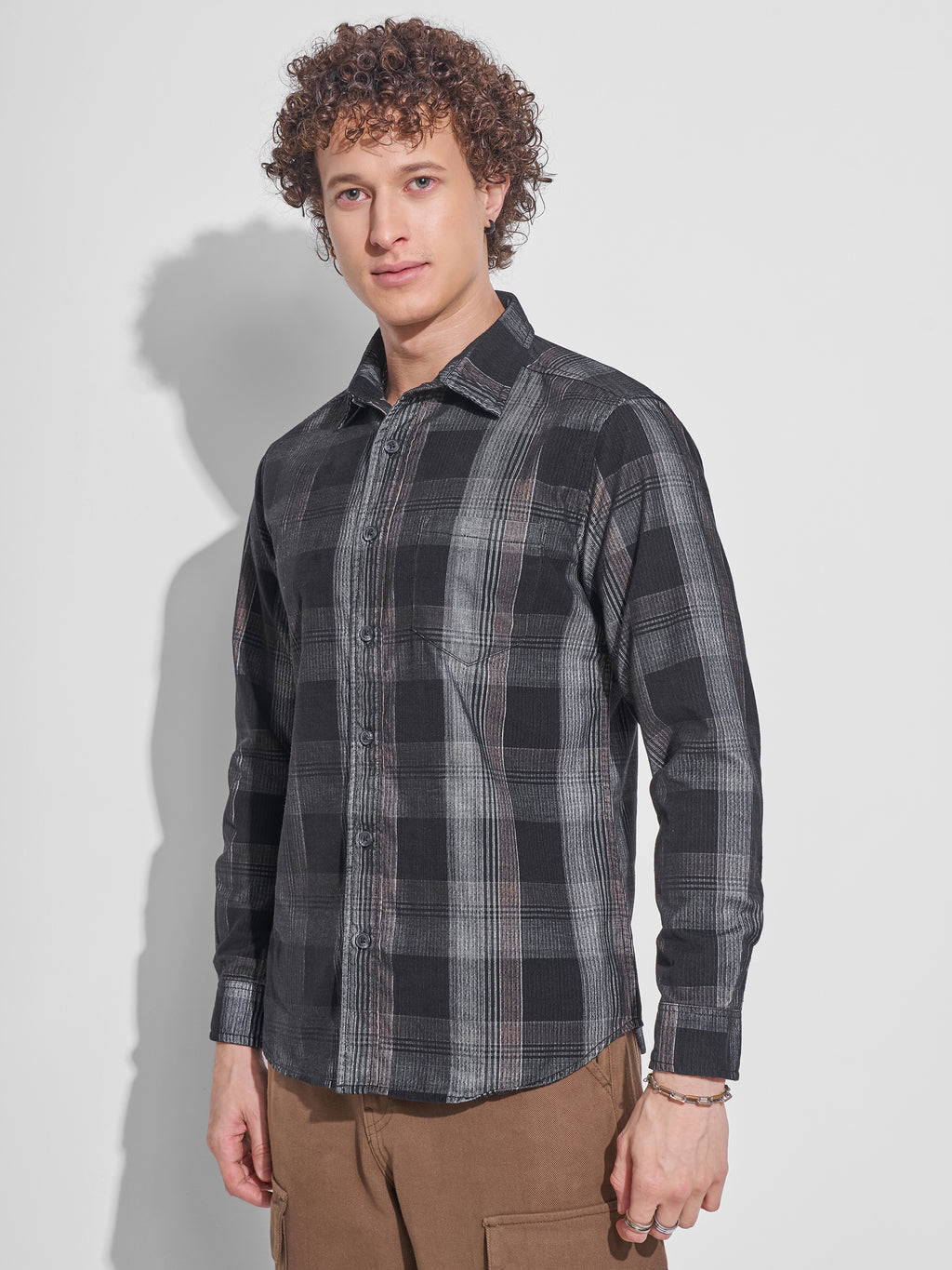 Highlander Men Black Checked Slim Fit Casual Shirt - Black - Image 4