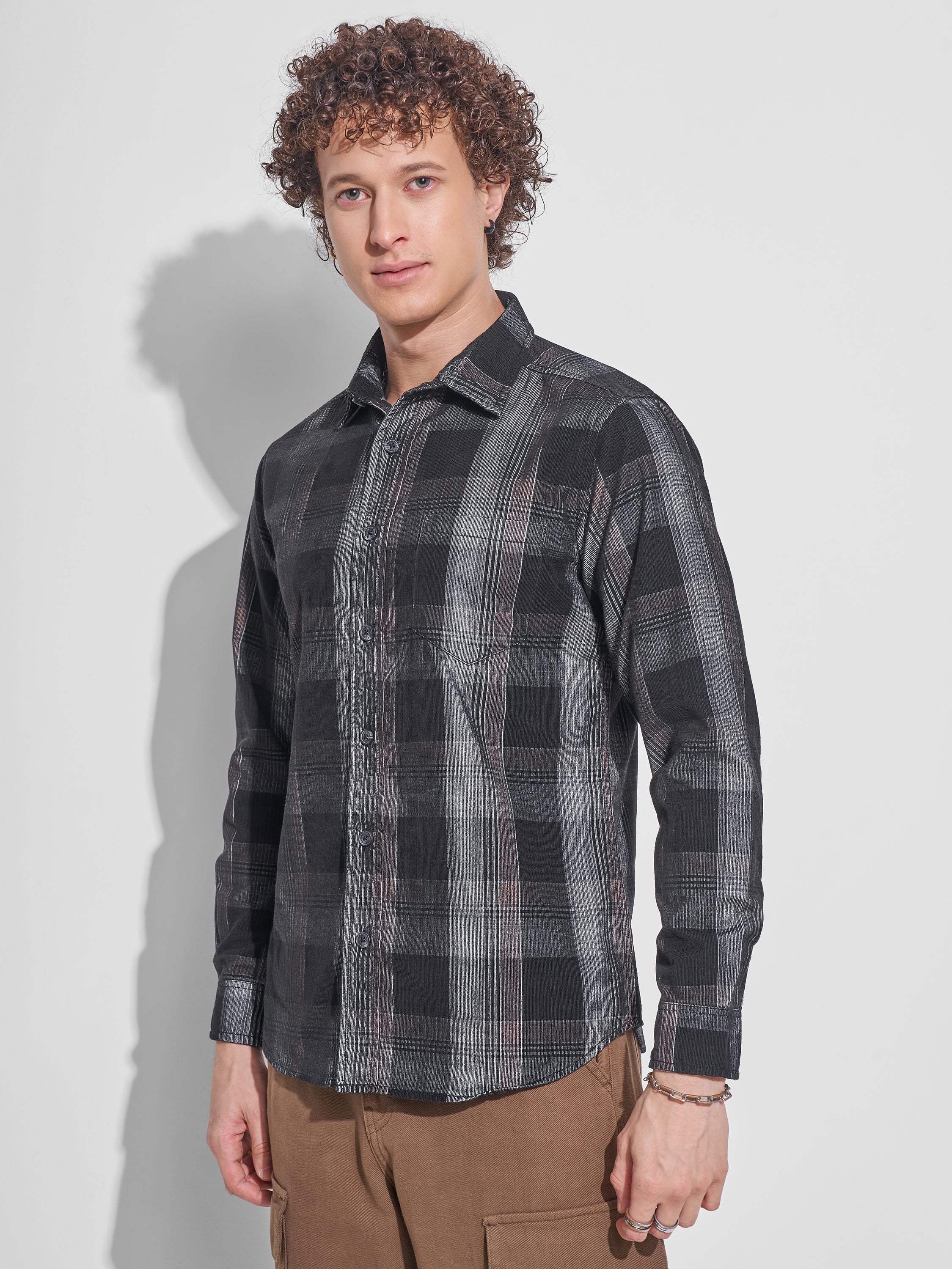 Highlander Men Black Checked Slim Fit Casual Shirt - Black - Image 4