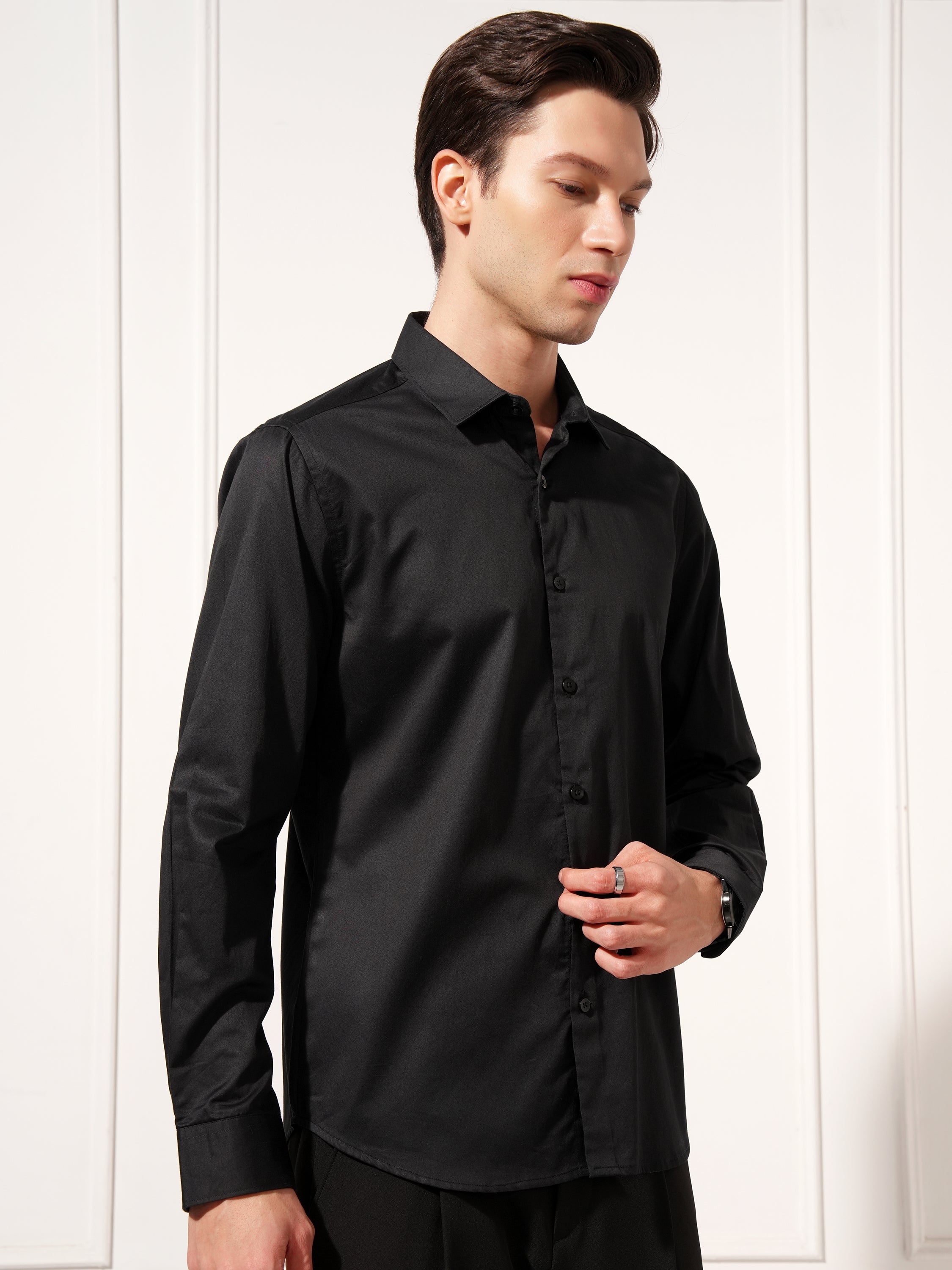 Highlander Men Black Solid Slim Fit Casual Shirt - Black - Image 6