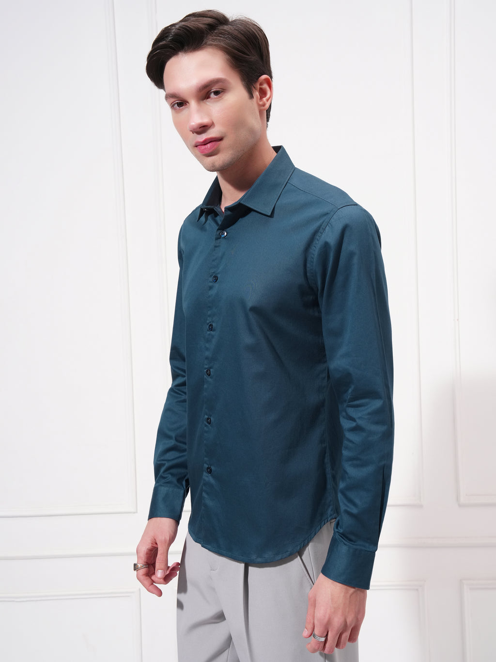 Highlander Men Teal Solid Slim Fit Casual Shirt - Teal - Image 4