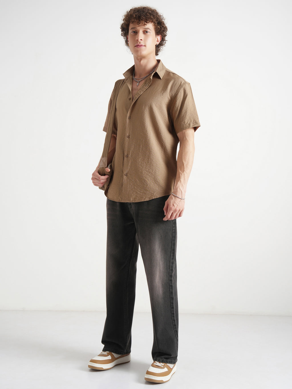 Highlander Men Brown Solid Relaxed Fit Casual Shirt - Brown - Image 2