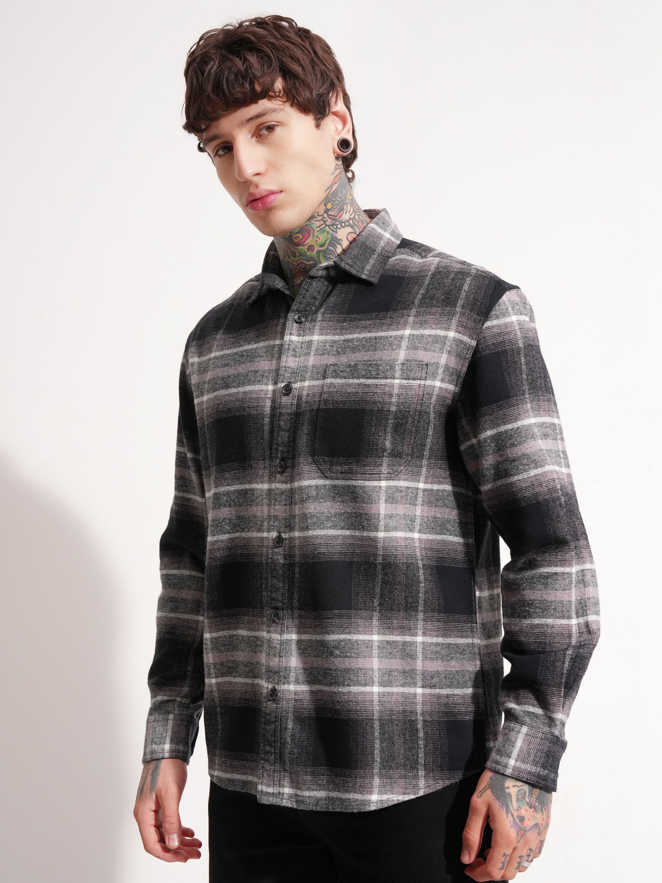 Highlander Men Black Checked Relaxed Fit Casual Shirt - Black - Image 4