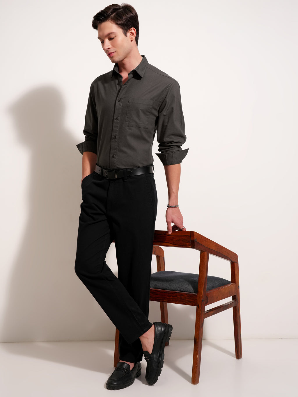 Highlander Men Charcoal Solid Relaxed Fit Casual Shirt - Charcoal - Image 3