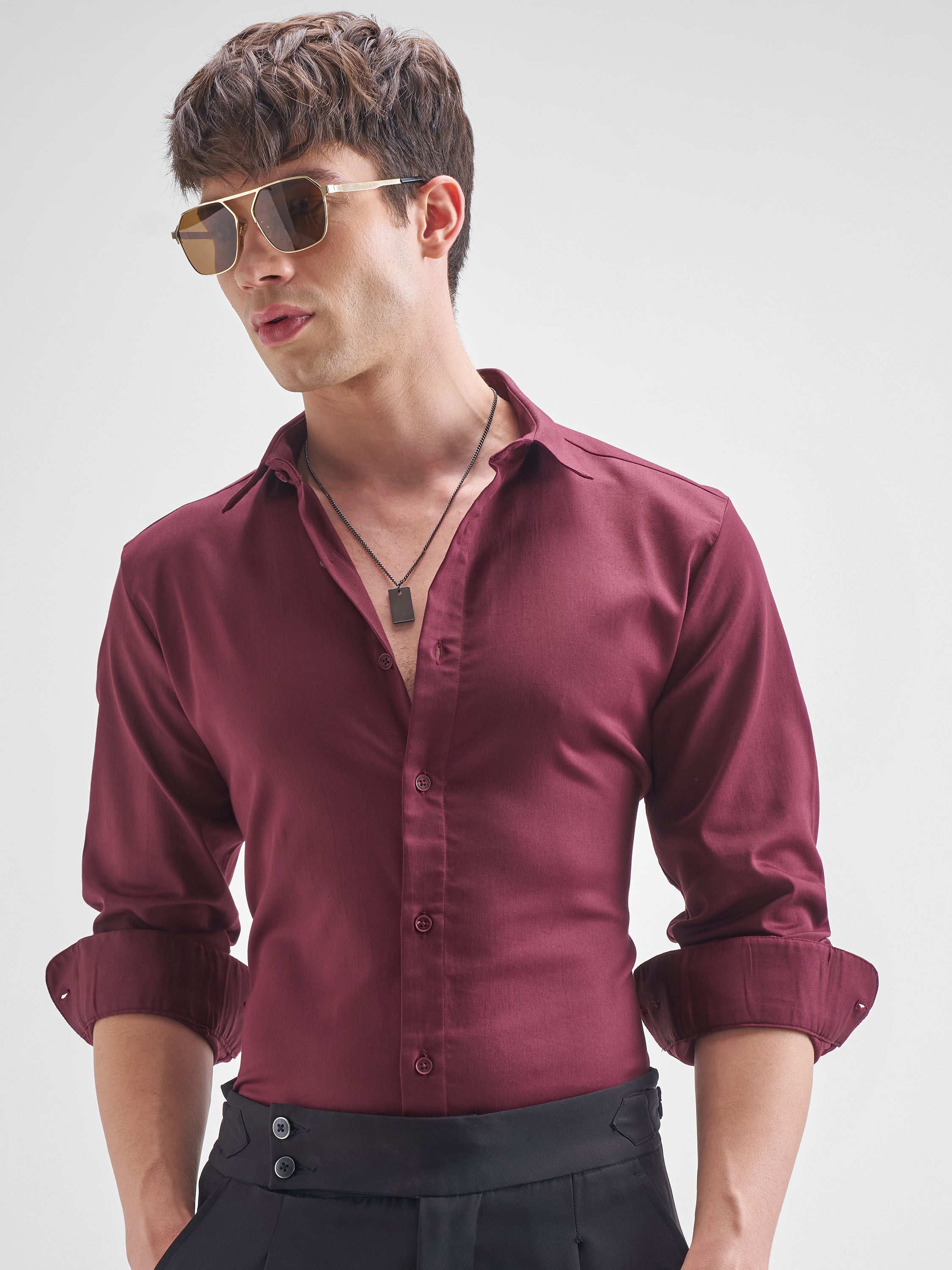 Highlander Men Burgundy Solid Slim Fit Casual Shirt - Burgundy - Image 1
