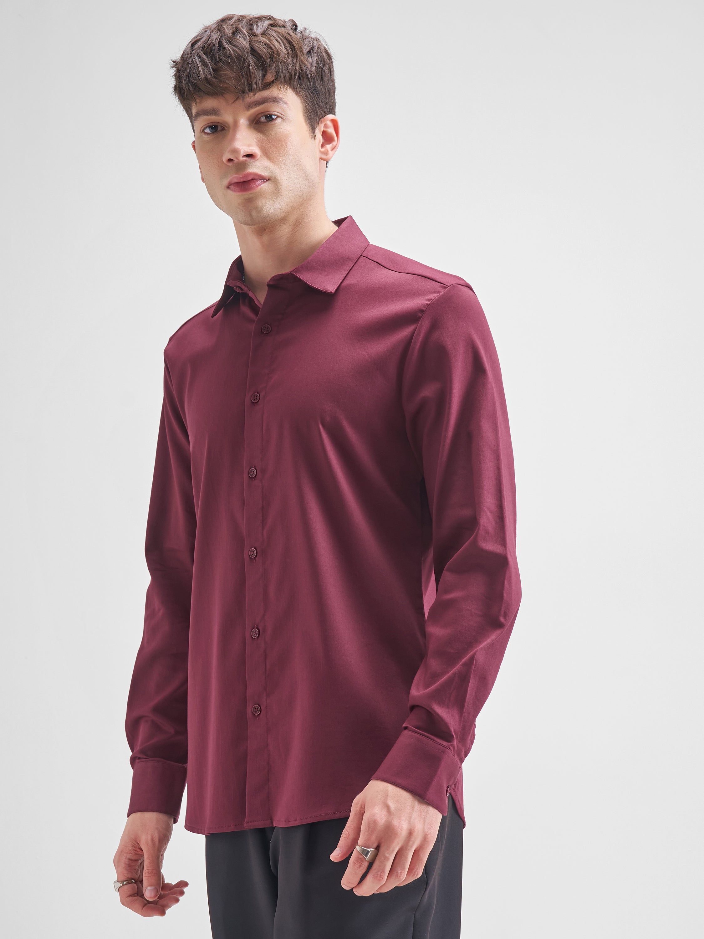 Highlander Men Burgundy Solid Slim Fit Casual Shirt - Burgundy - Image 4