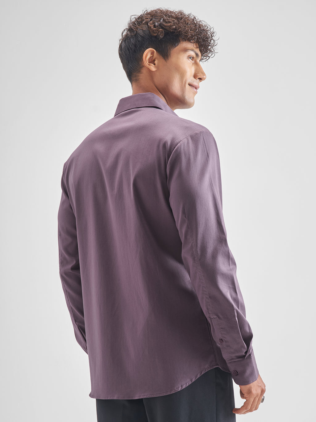 Highlander Men Lavender Solid Slim Fit Casual Shirt - Lavender - Image 3