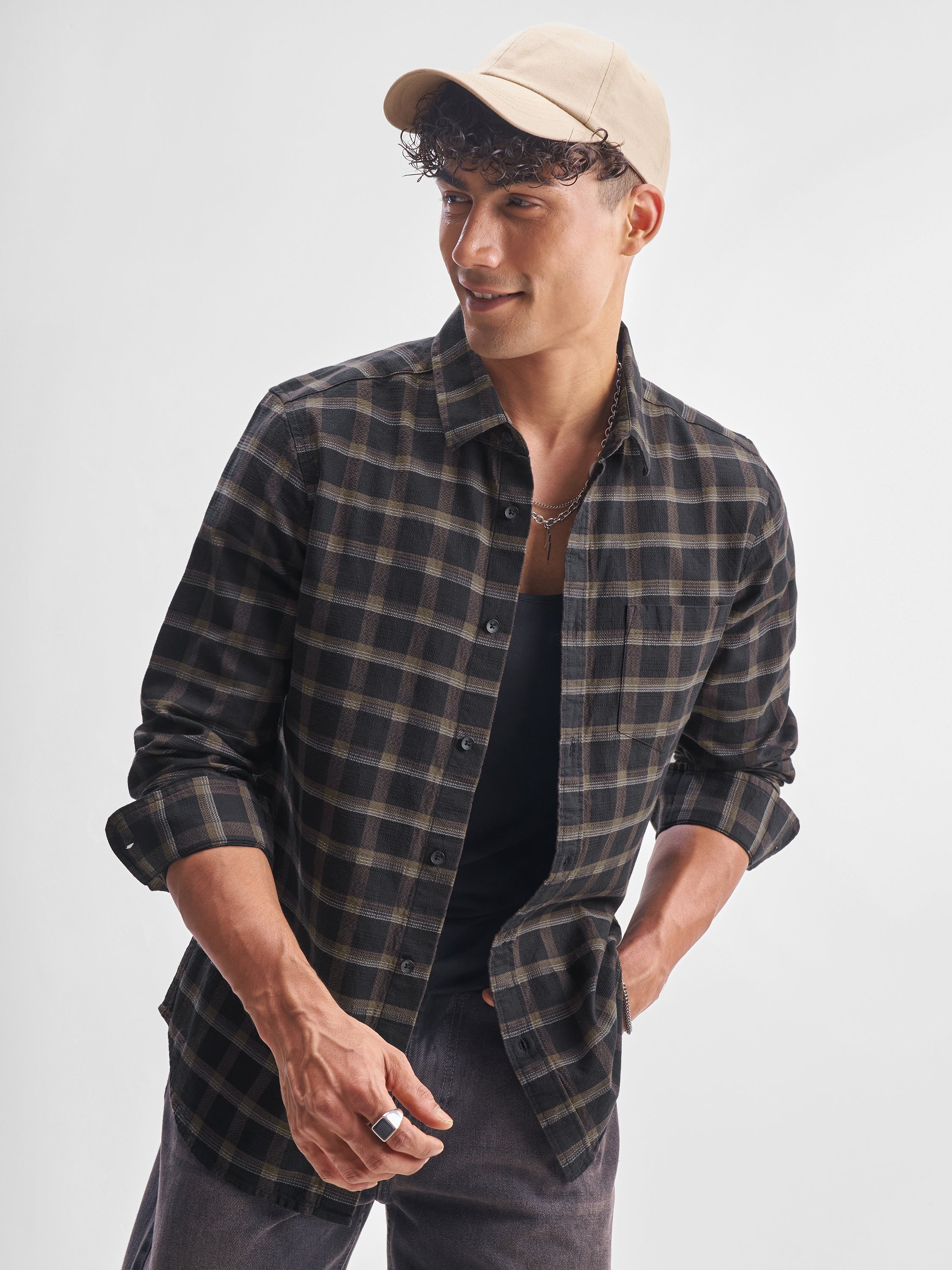 Highlander Men Black Checked Slim Fit Casual Shirt - Black - Image 1