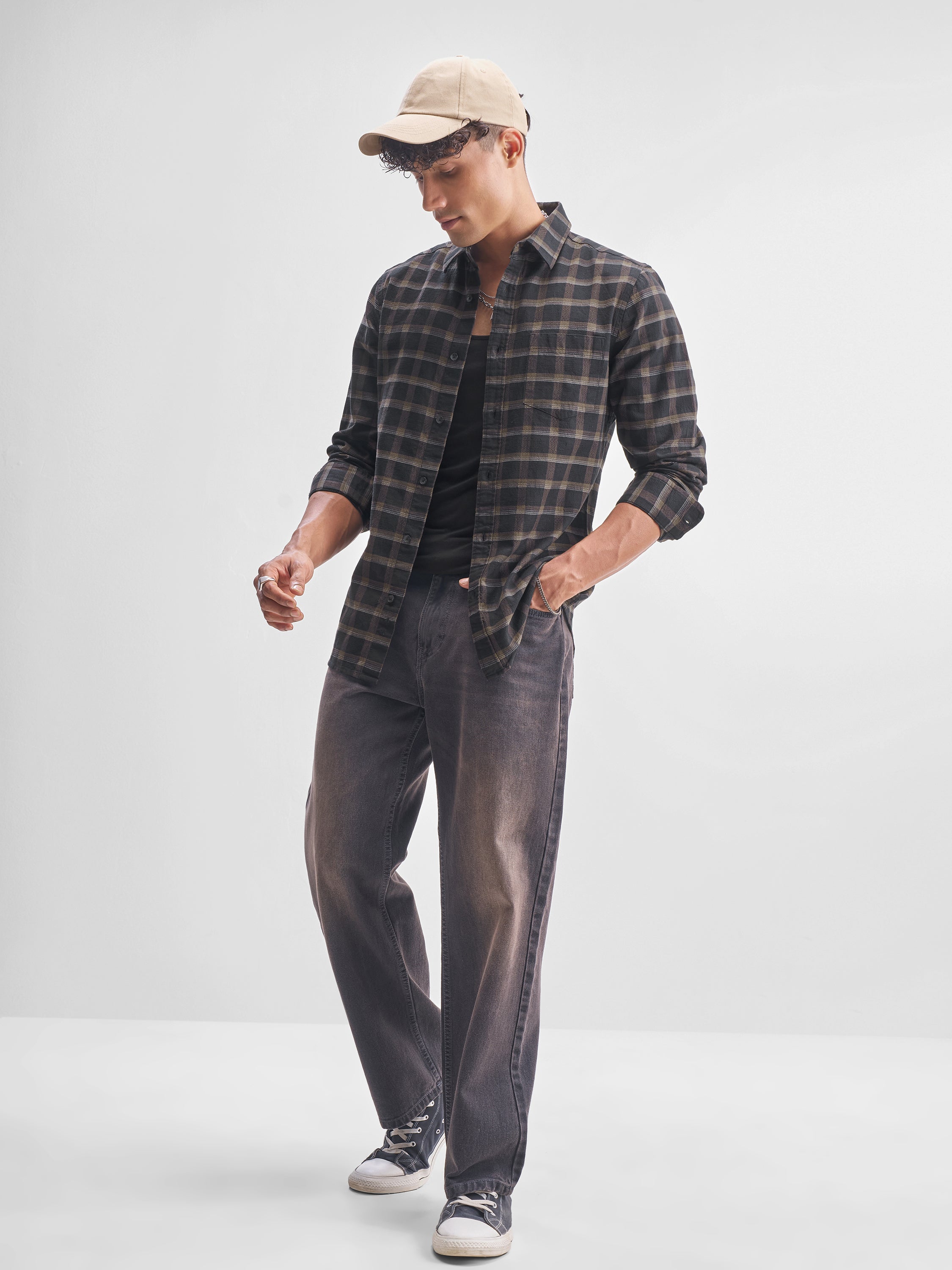 Highlander Men Black Checked Slim Fit Casual Shirt - Black - Image 2