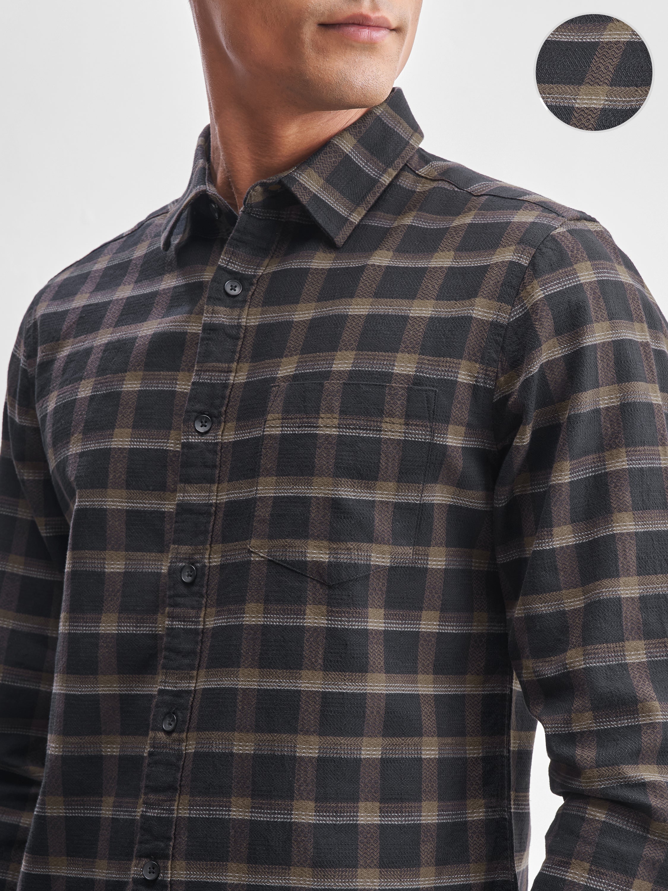 Highlander Men Black Checked Slim Fit Casual Shirt - Black - Image 5