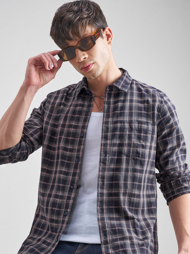 Highlander Men Pink Checked Slim Fit Casual Shirt - Pink - Image 1