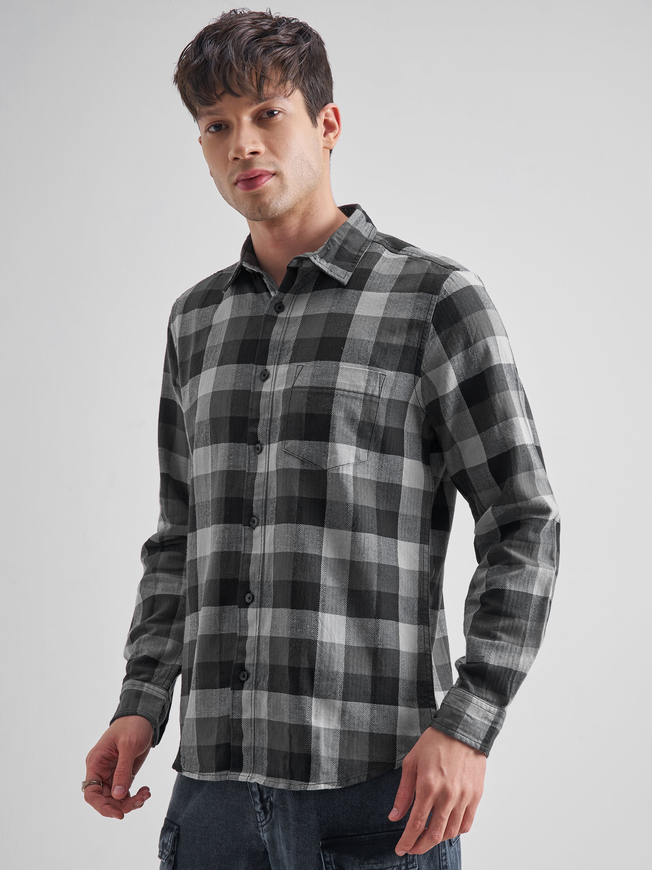 Highlander Men Grey Checked Slim Fit Casual Shirt - Grey - Image 4