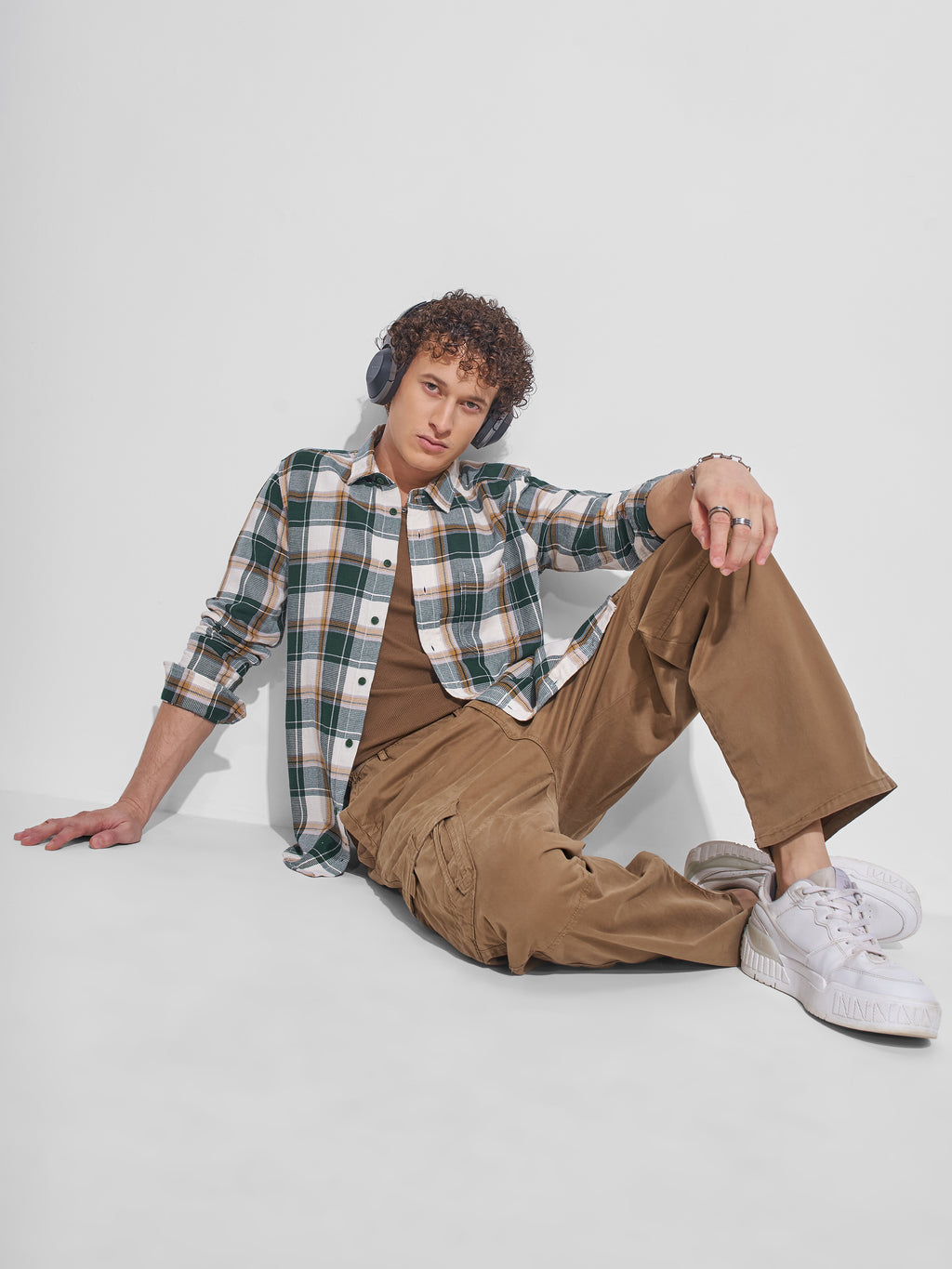 Highlander Men Grey Checked Slim Fit Casual Shirt - Grey - Image 2