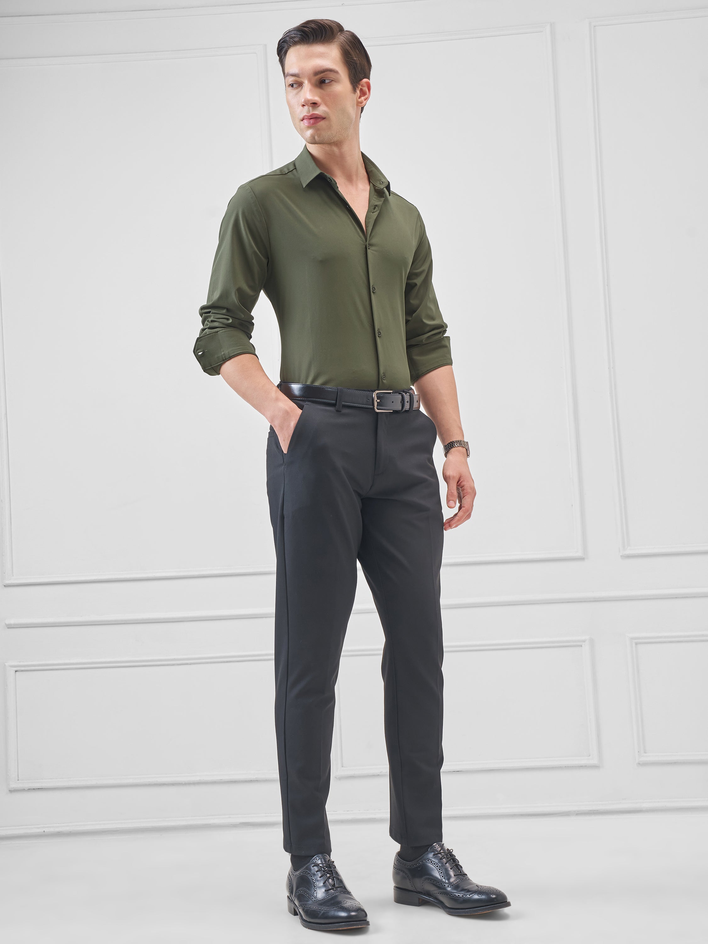 Highlander Men Green Solid Slim Fit Casual Shirt - Green - Image 2