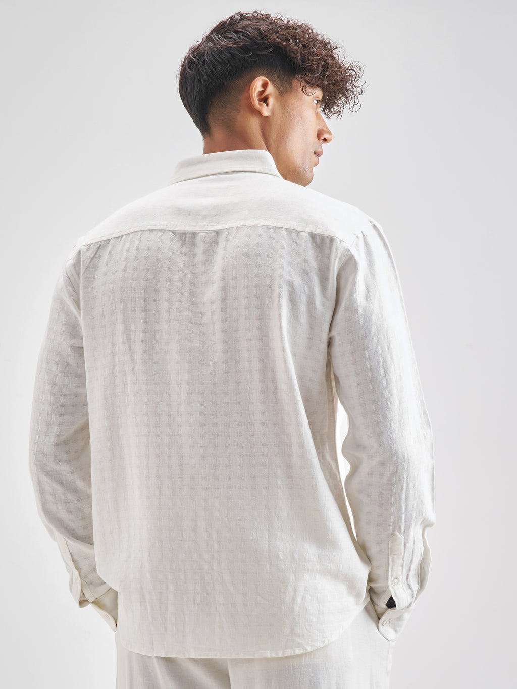 Highlander Men Off White Self Design Relaxed Fit Casual Shirt - Off White - Image 3