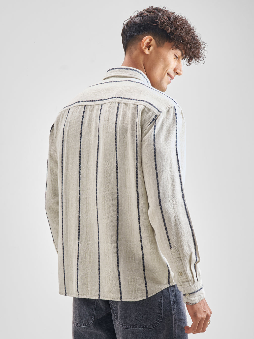 Highlander Men Green Green Striped Relaxed Fit Casual Shirt - Green - Image 3