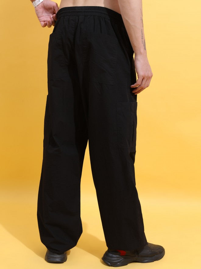 Highlander Men Black Loose Fit Solid Cargo - Black - Image 3