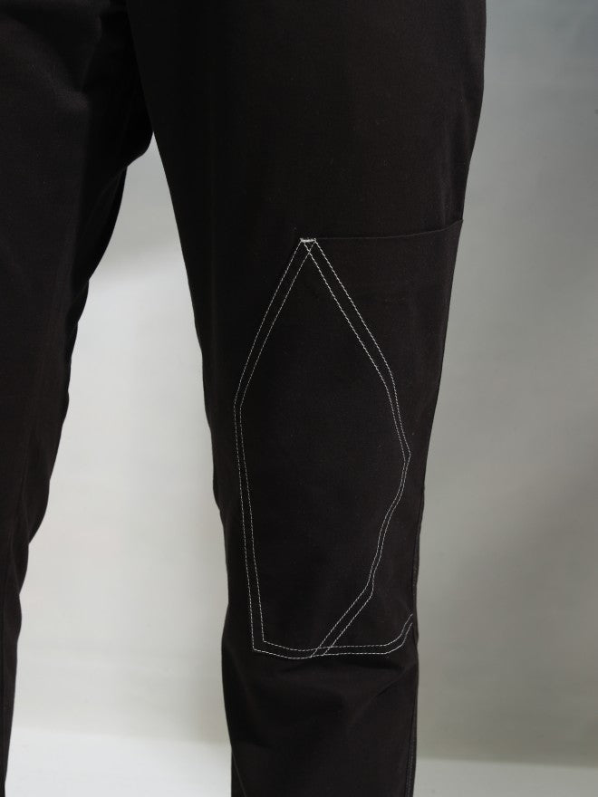 Highlander Men Black Slim Fit Solid Chinos - Black - Image 7