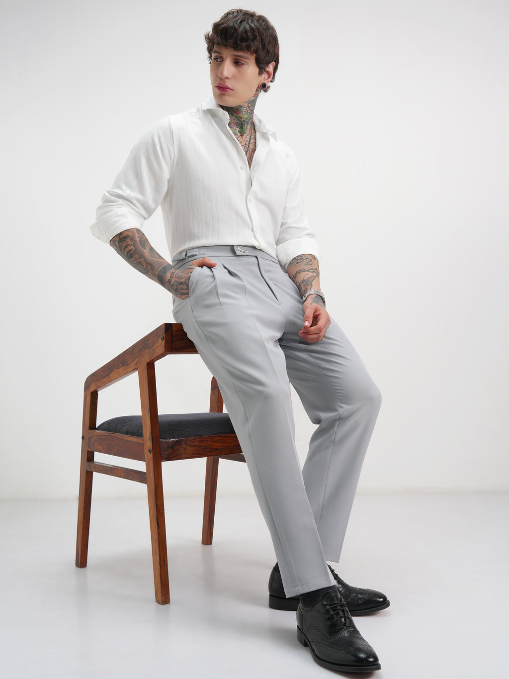 Highlander Men Grey Regular Fit Solid Chinos - Grey - Image 2