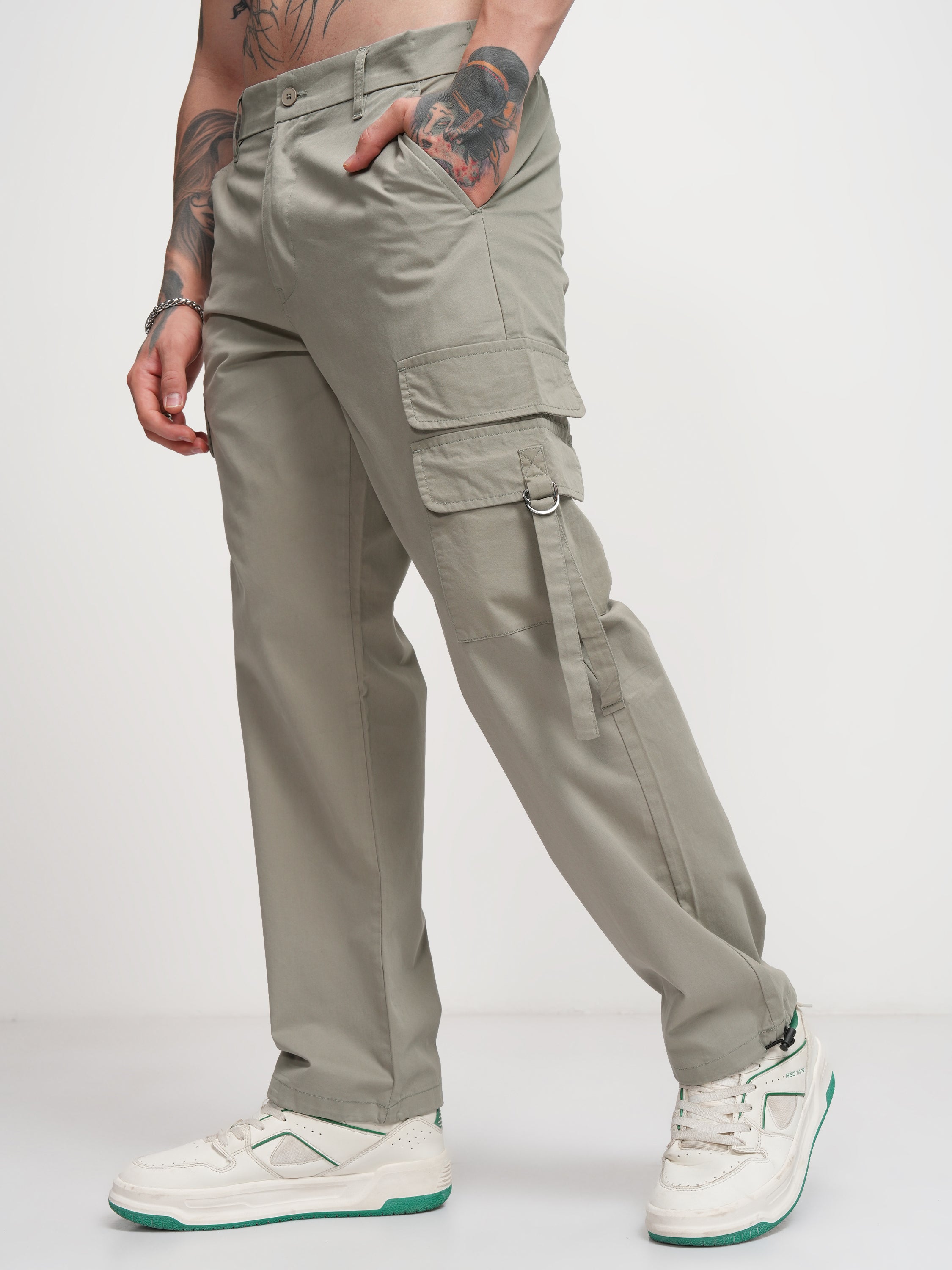 Highlander Men Green Straight Fit Solid Cargo - Green - Image 4