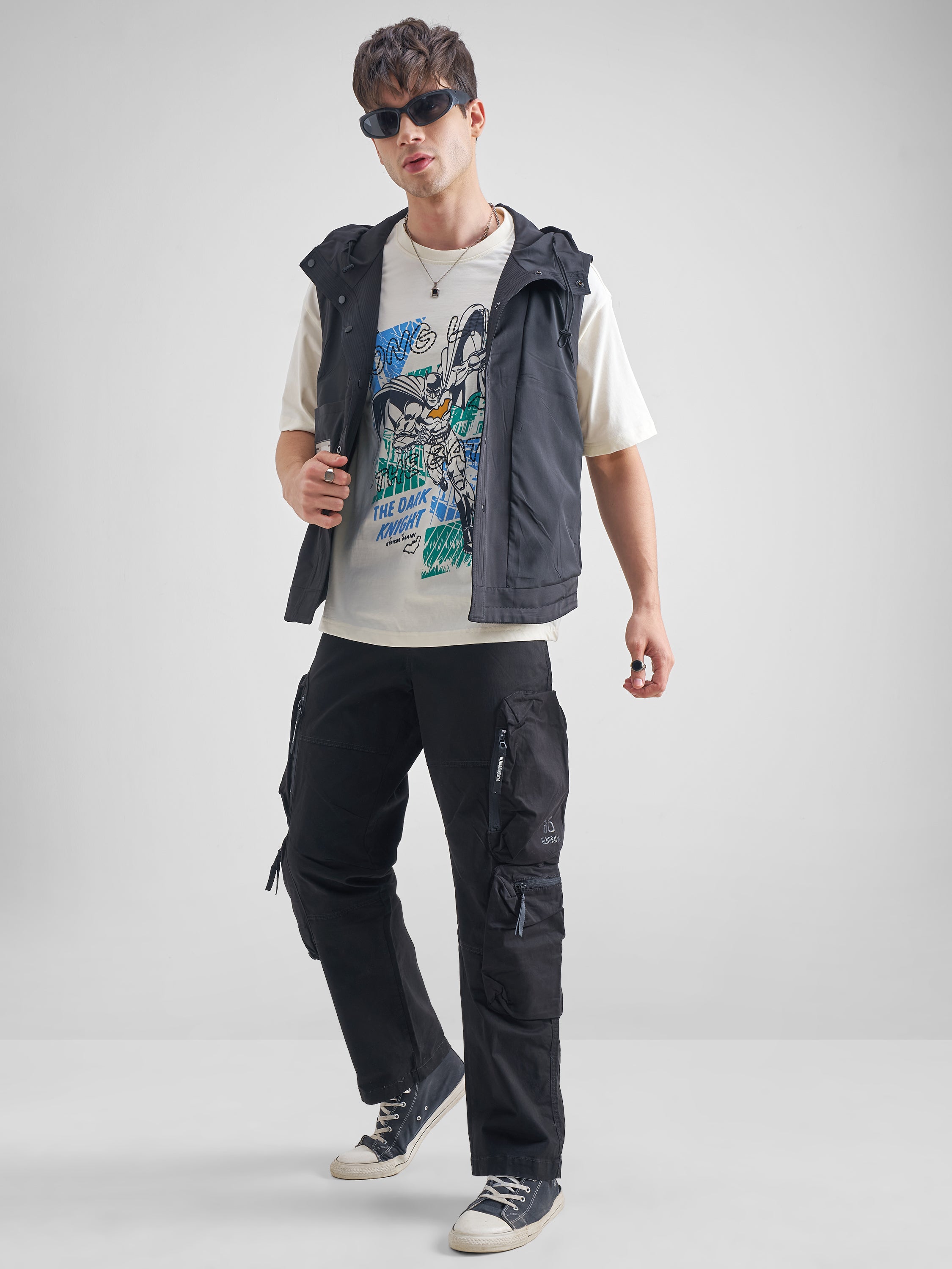 Highlander Men Black Relaxed Fit Solid Cargos - Black - Image 2