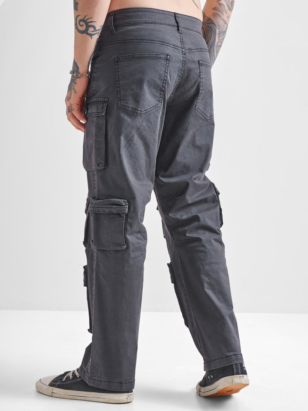 Highlander Men Charcoal Relaxed Fit Solid Cargos - Charcoal - Image 3