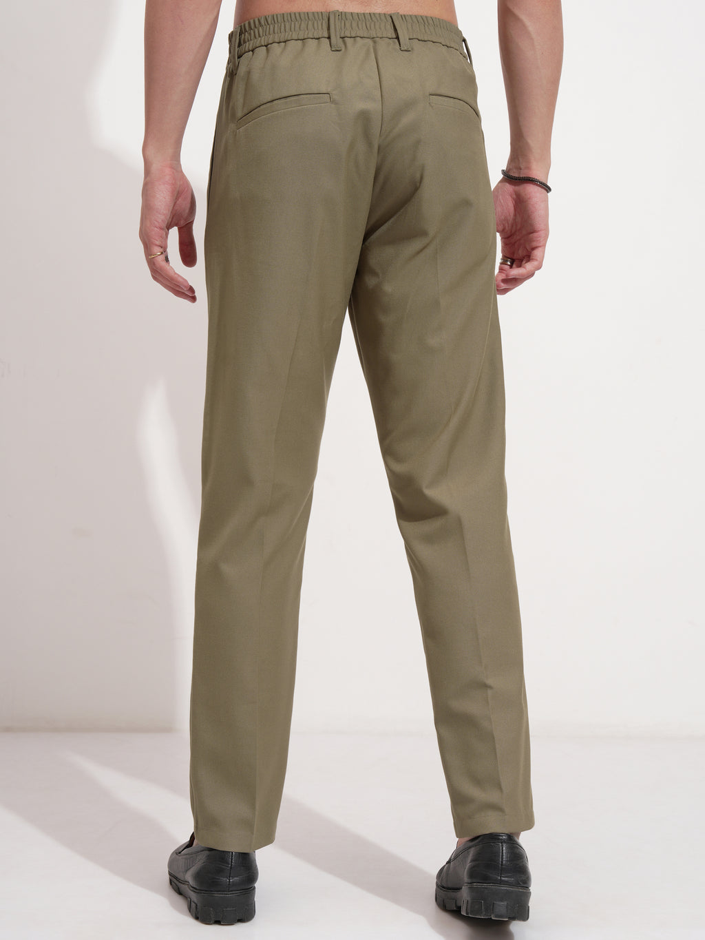 Highlander Men Green Slim Fit Solid Formal Trouser - Green - Image 3