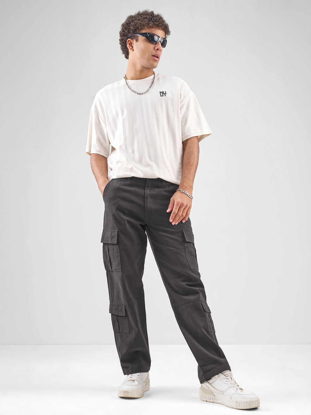 Highlander Men Charcoal Straight Fit Solid Cargos - Charcoal - Image 2