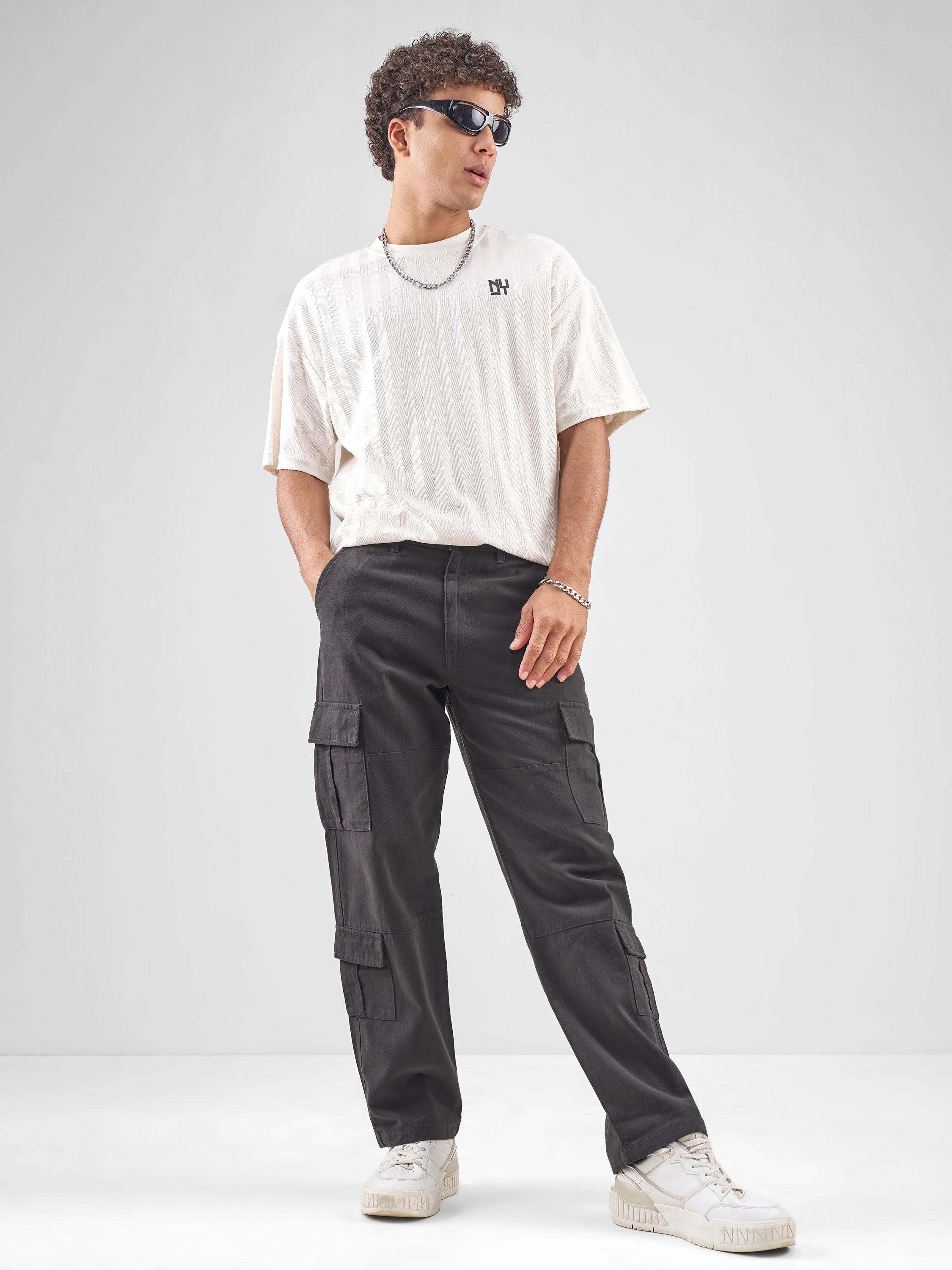 Highlander Men Charcoal Straight Fit Solid Cargos - Charcoal - Image 2