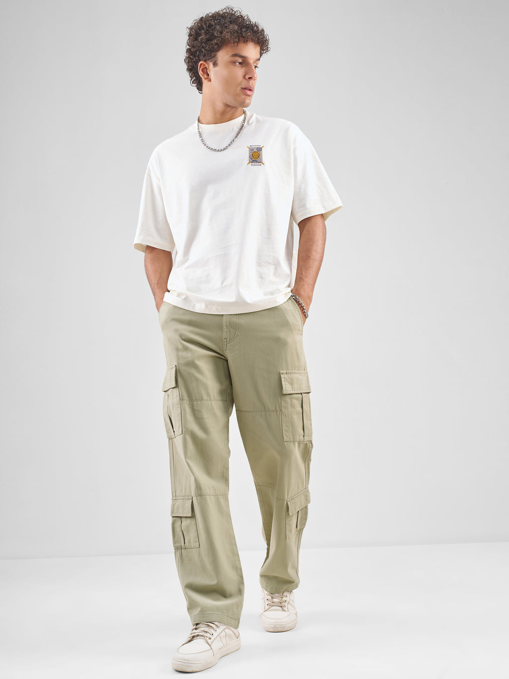 Highlander Men Beige Straight Fit Solid Cargos - Beige - Image 2