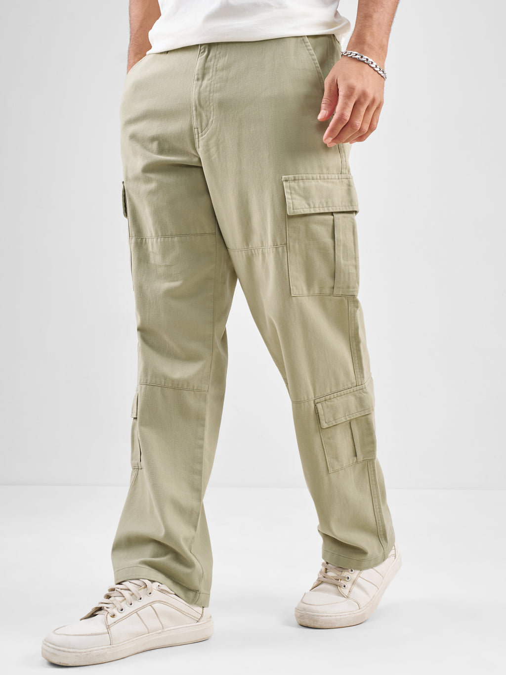 Highlander Men Beige Straight Fit Solid Cargos - Beige - Image 4