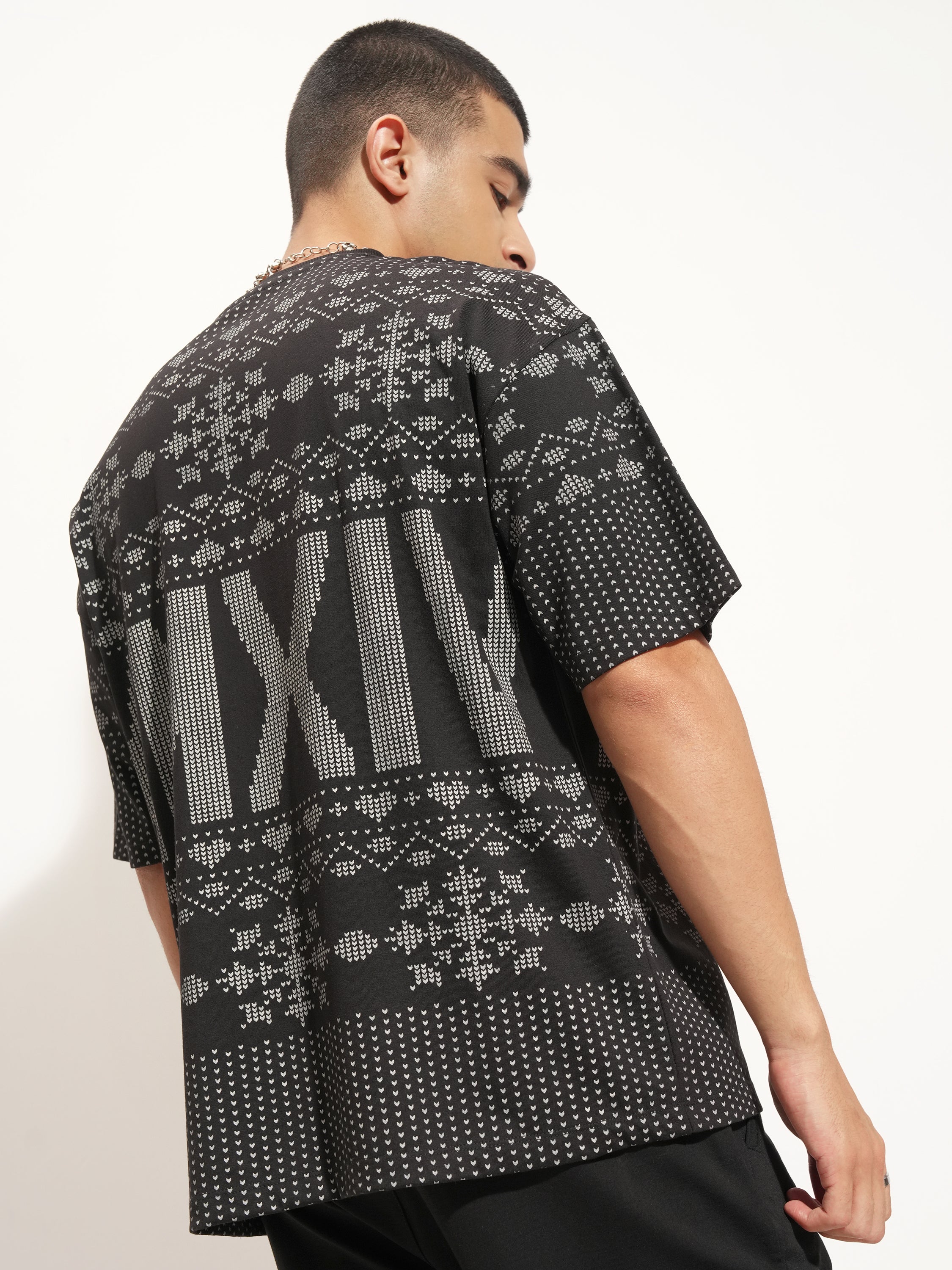 Highlander Men Black Printed Round Neck Oversized Fit T-Shirt - Black - Image 3