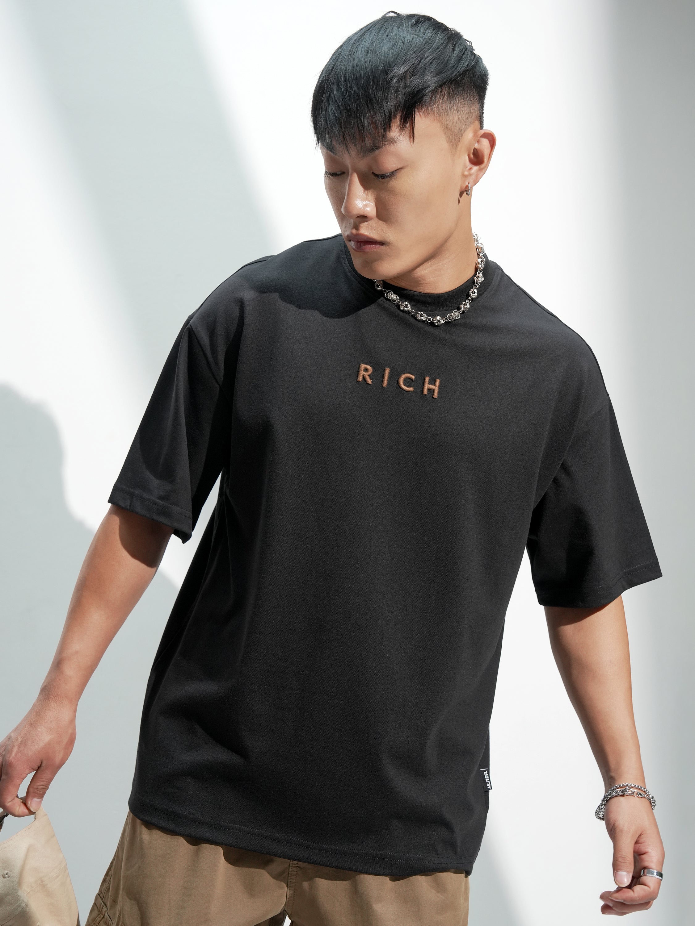 Highlander Men Black Printed Round Neck Oversized Fit T-Shirt - Black - Image 3