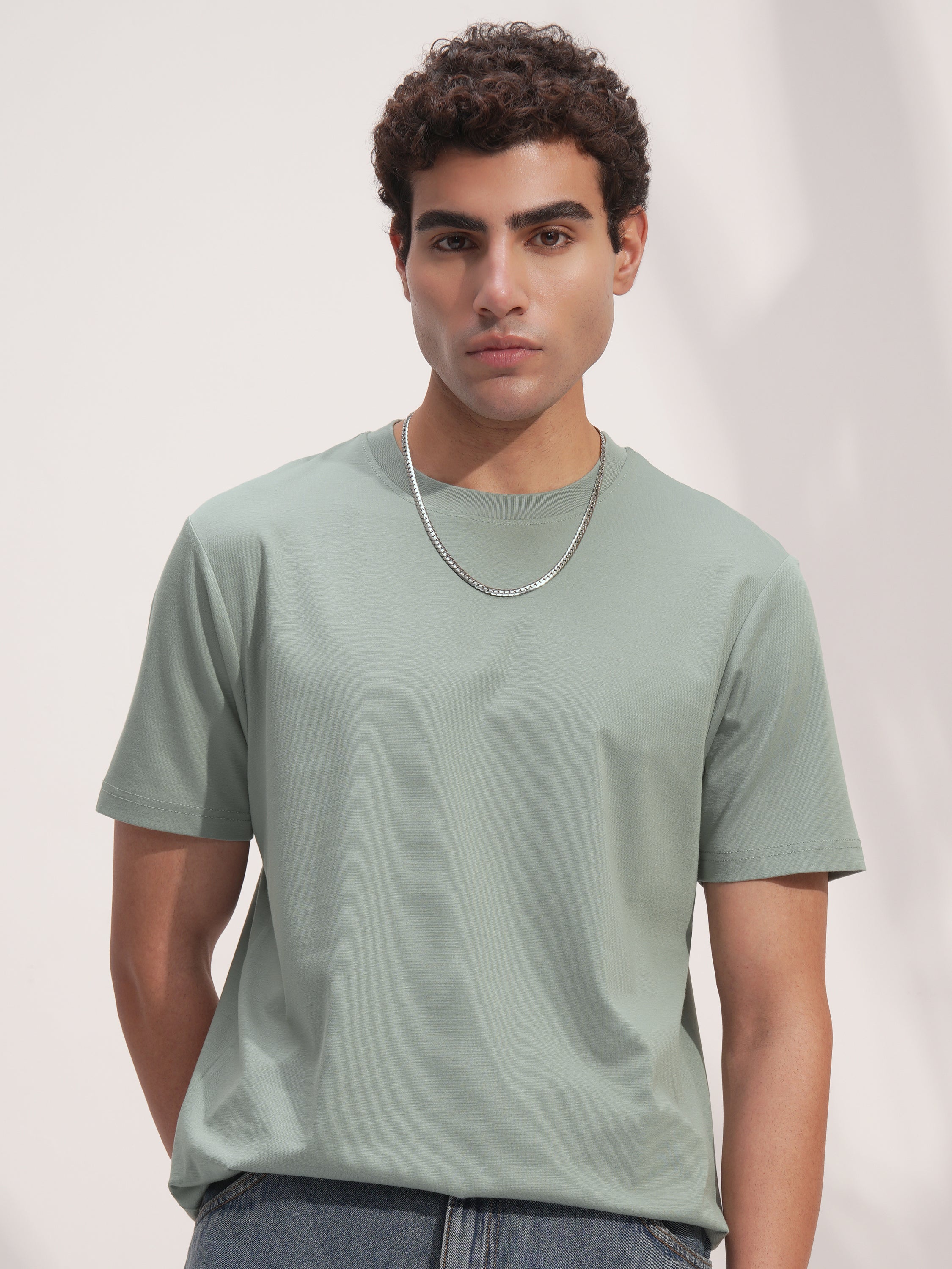 Highlander Men Green Solid Round Neck T-Shirt - Green - Image 1