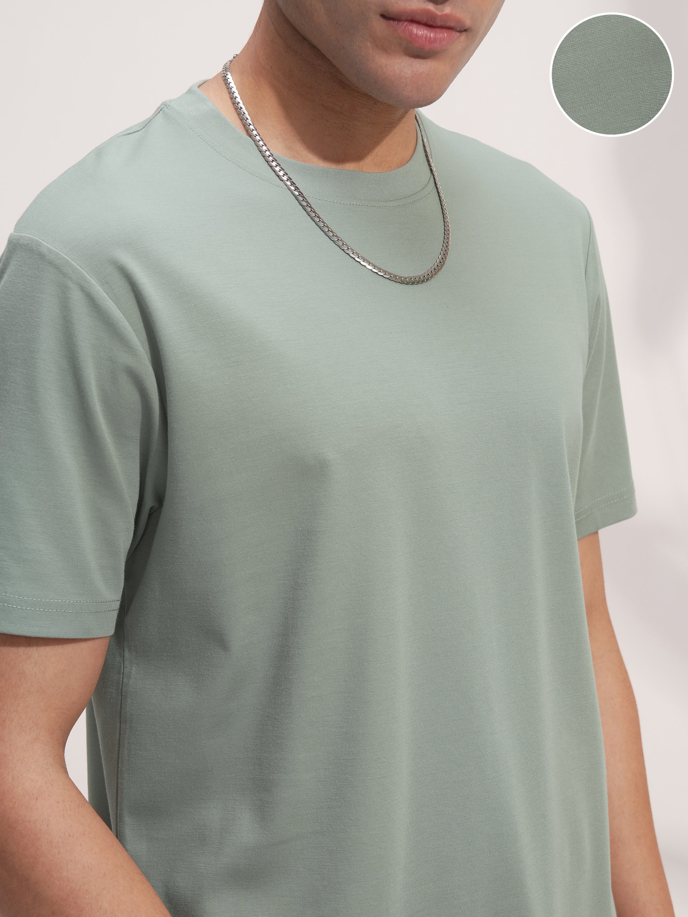 Highlander Men Green Solid Round Neck T-Shirt - Green - Image 5
