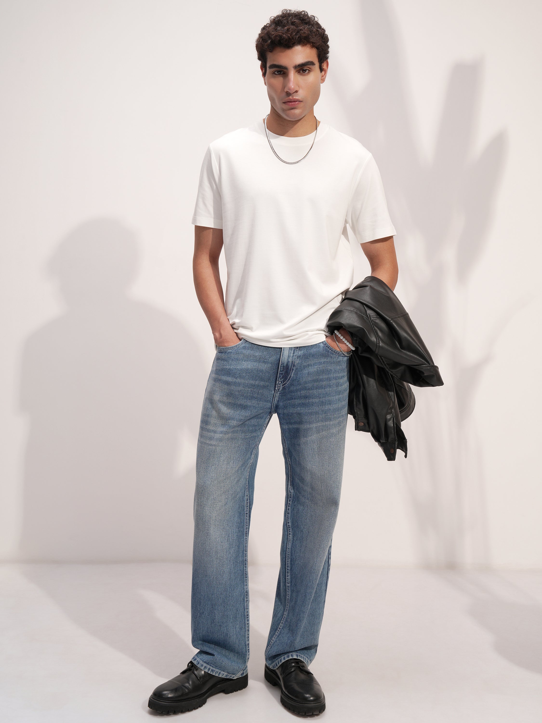 Highlander Men White Solid Round Neck T-Shirt - White - Image 2