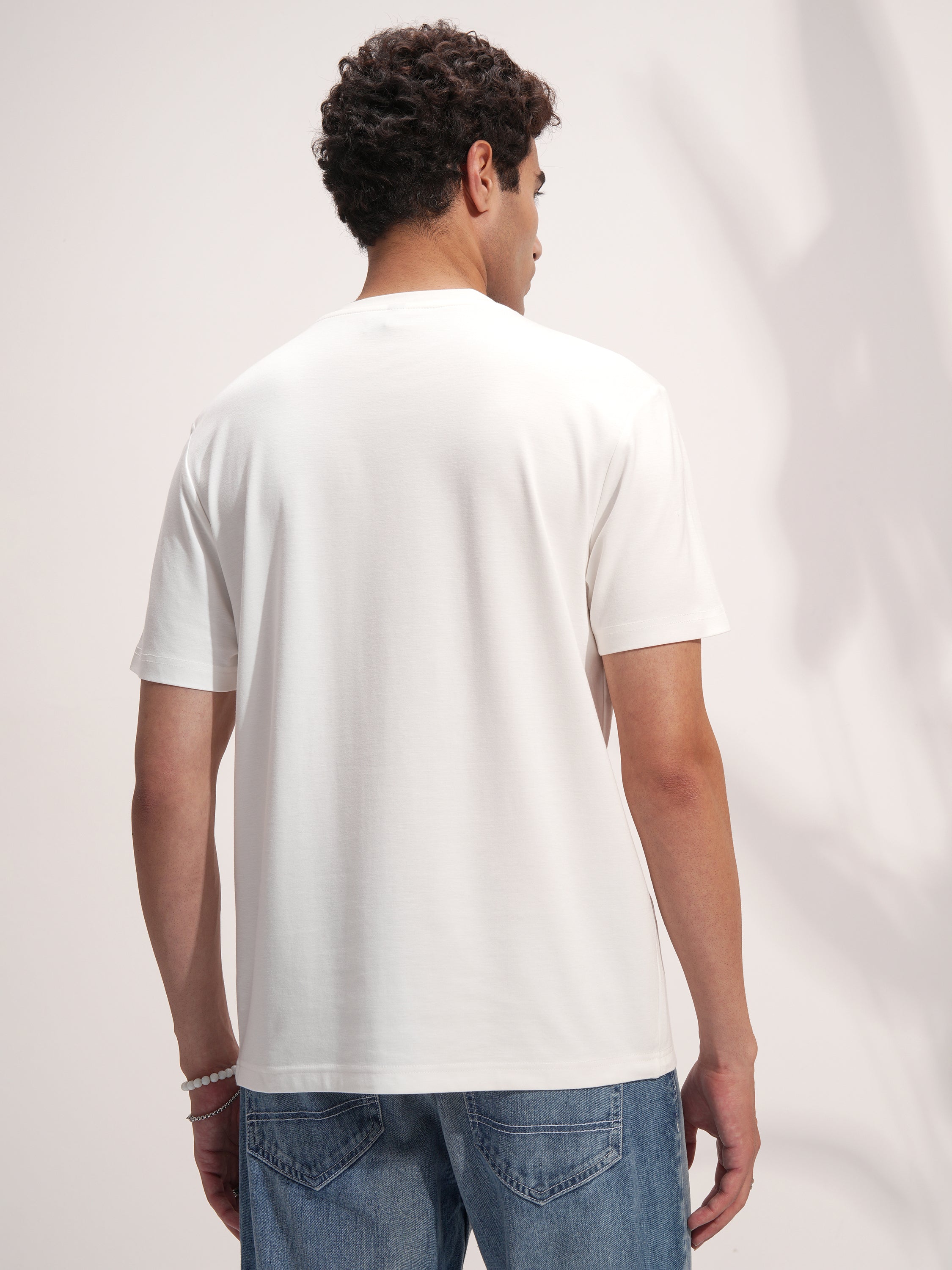 Highlander Men White Solid Round Neck T-Shirt - White - Image 3