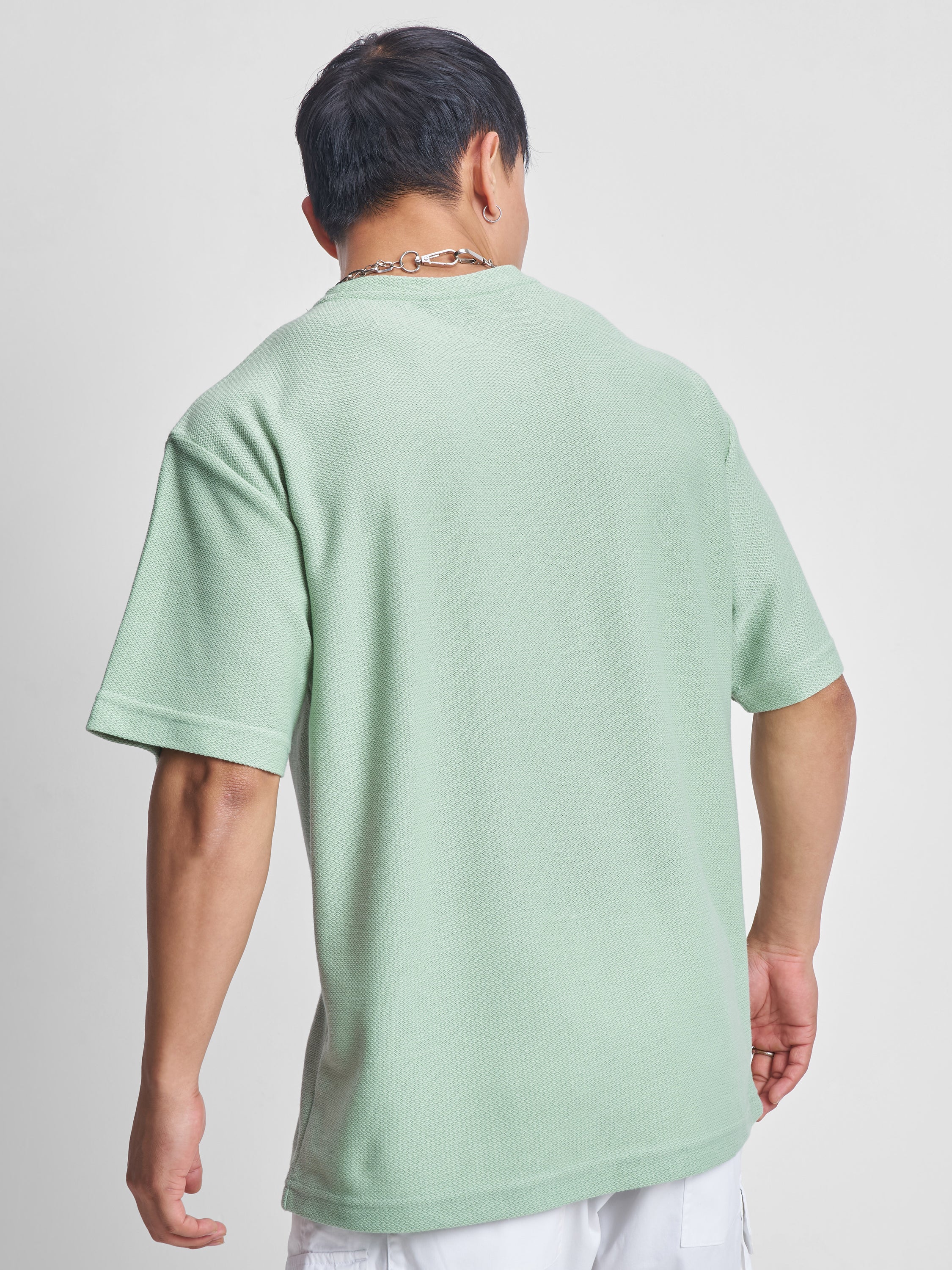 Highlander Men Green Solid Round Neck Oversized Fit T-Shirt - Green - Image 3
