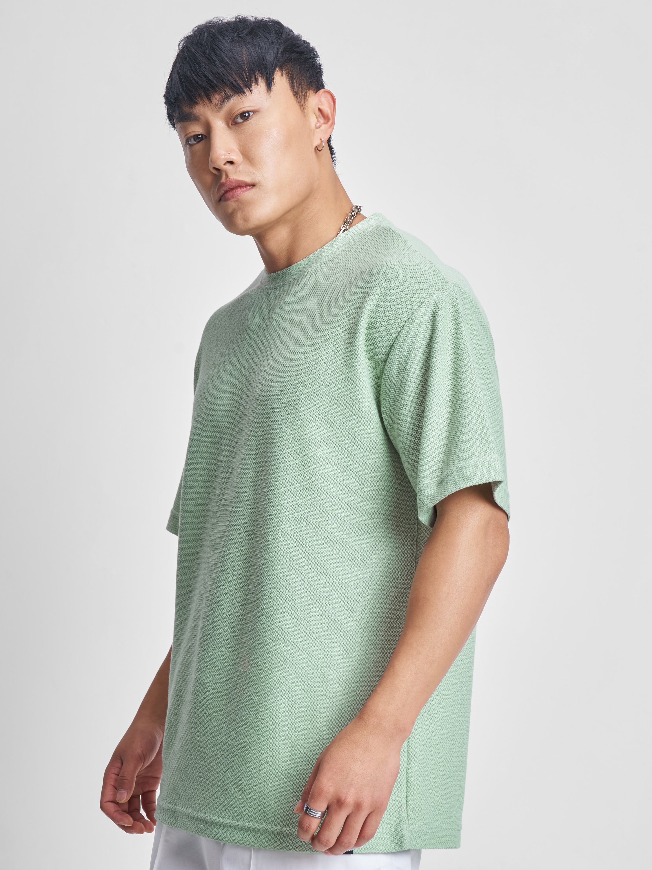 Highlander Men Green Solid Round Neck Oversized Fit T-Shirt - Green - Image 4